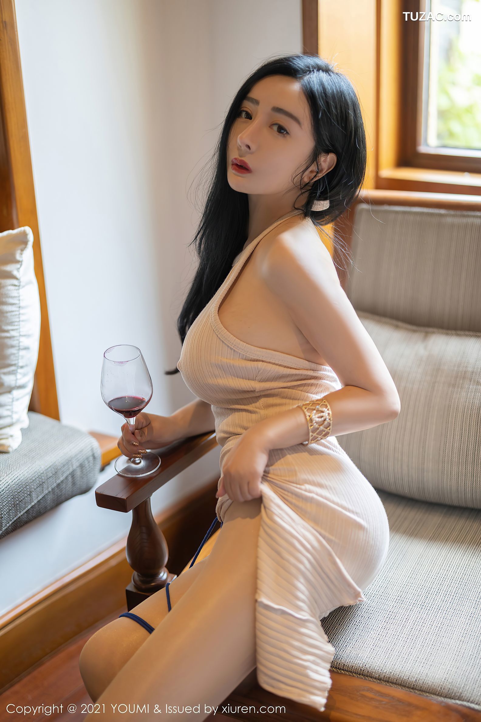 YouMi尤蜜荟-664-允爾-西双版纳旅拍-肉色连身裙肉丝