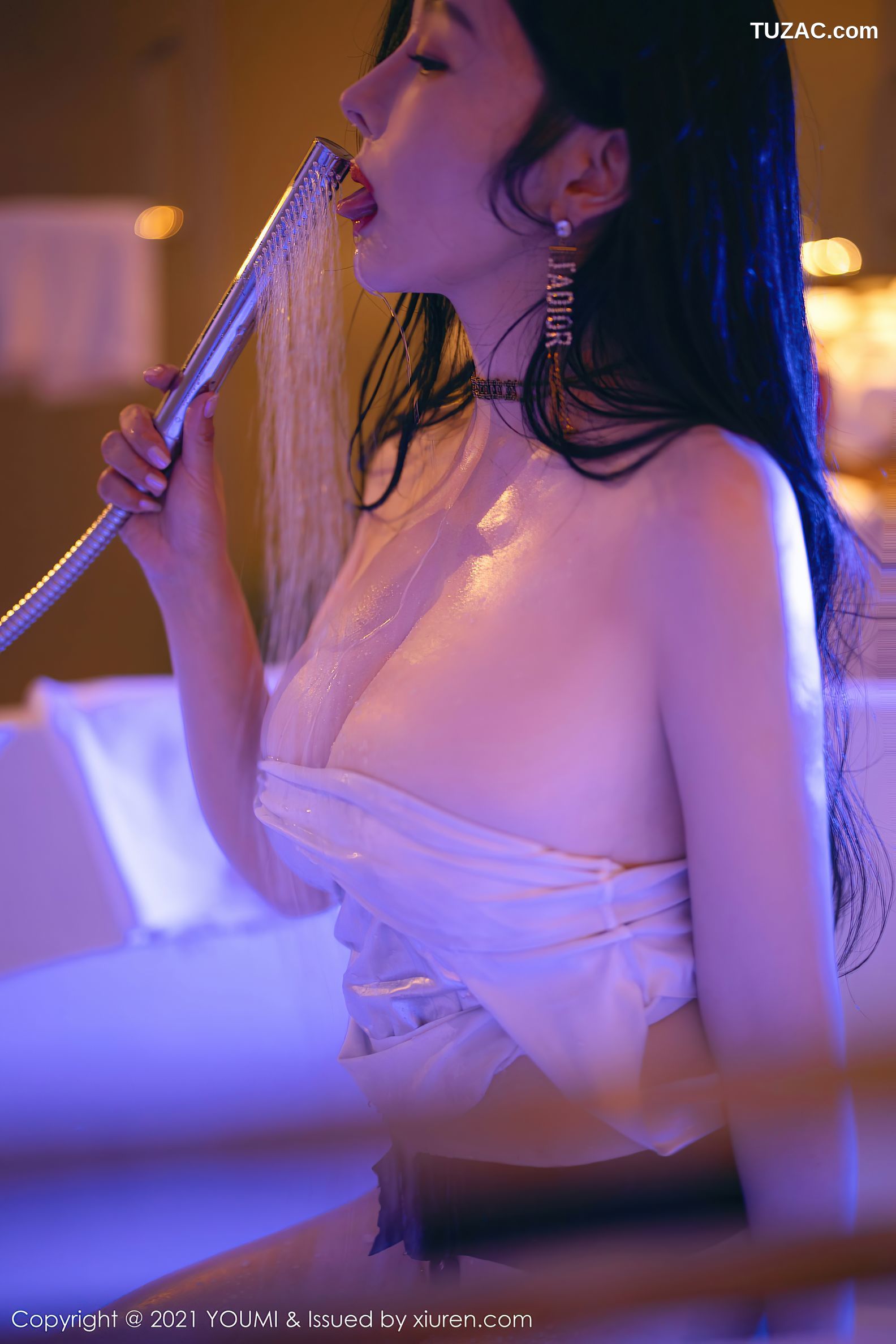 YouMi尤蜜荟-679-允爾-桂林旅拍-浴室豪乳翘臀-2021.08.09