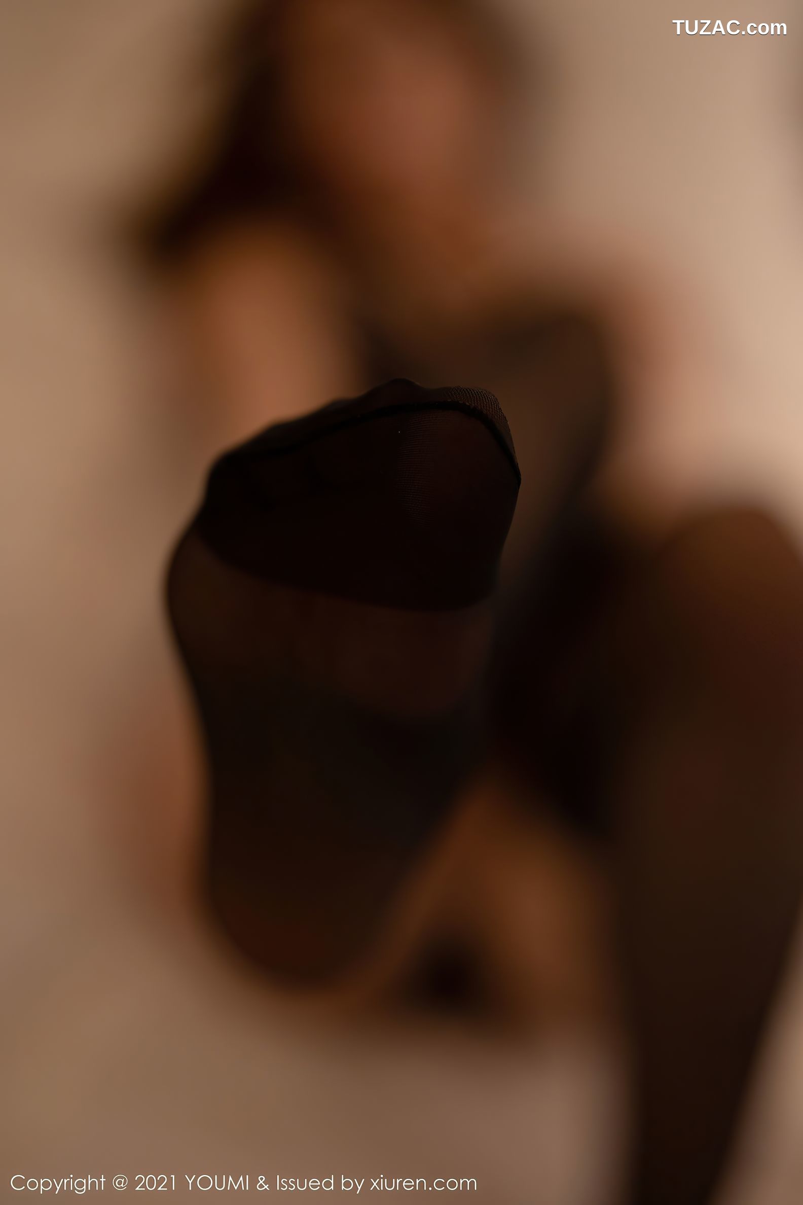 YouMi尤蜜荟-692-王雨纯-阳朔旅拍-黑蕾丝情趣内衣黑丝-2021.09.10