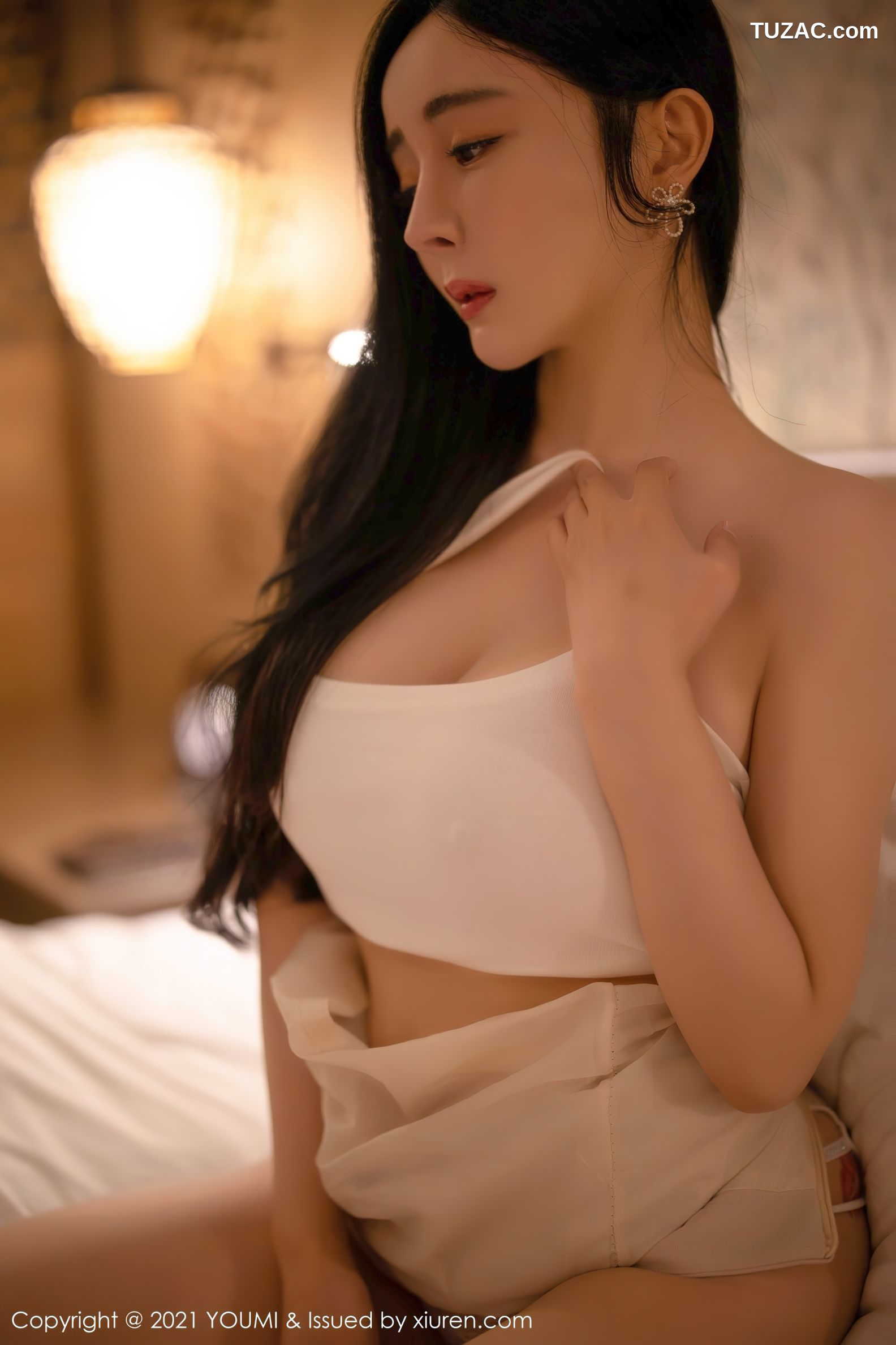 YouMi尤蜜荟-695-允爾-桂林旅拍-白色职业装白蕾丝内衣-2021.09.18