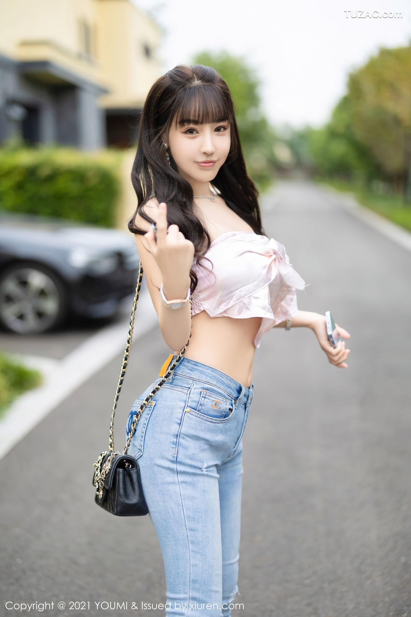 YouMi尤蜜荟-725-朱可儿Flower-成都旅拍户外车拍傲人豪乳-2021.12.02