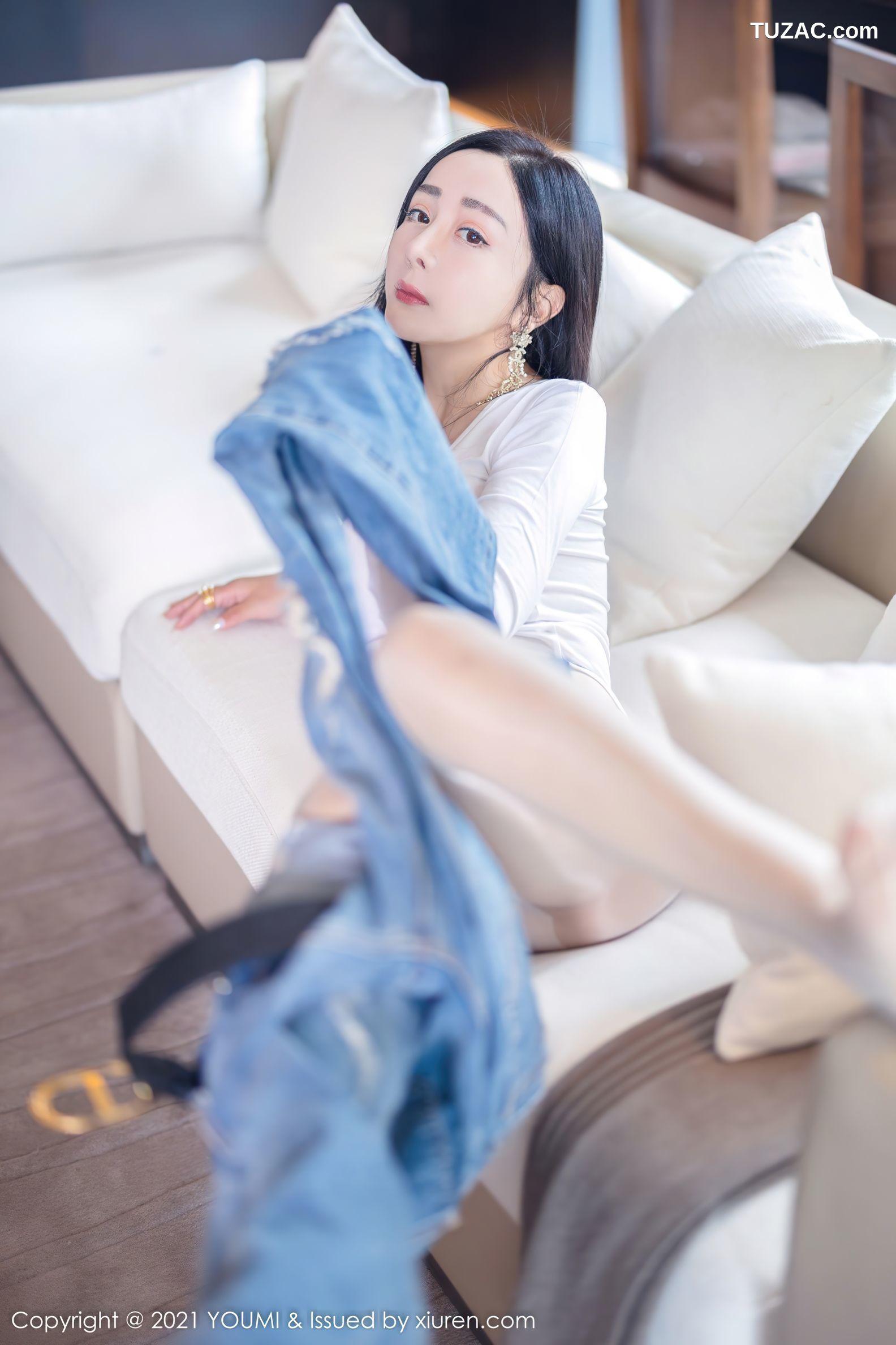 YouMi尤蜜荟-726-允爾-白纱衣牛仔裤豪乳真空激凸惹火-2021.12.03