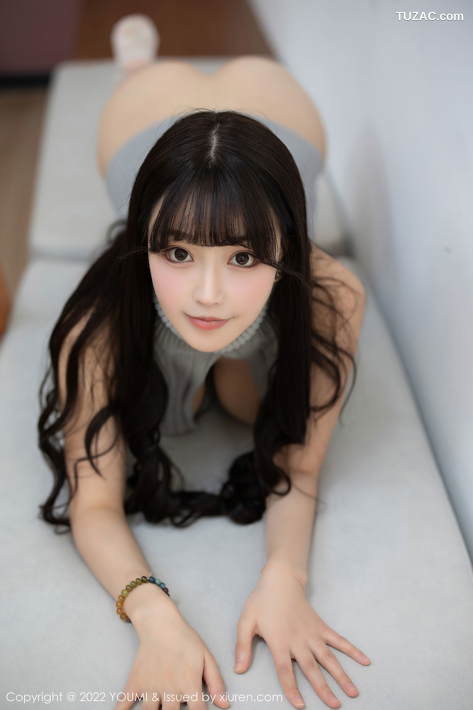 YouMi尤蜜荟-849-朱可儿-灰色露背连衣短裙