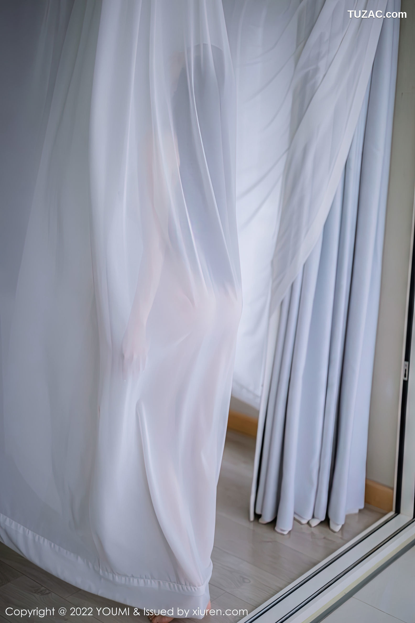 YouMi尤蜜荟-853-奶瓶土肥圆-大理旅拍白色肩连衣长裙-2022.10.14