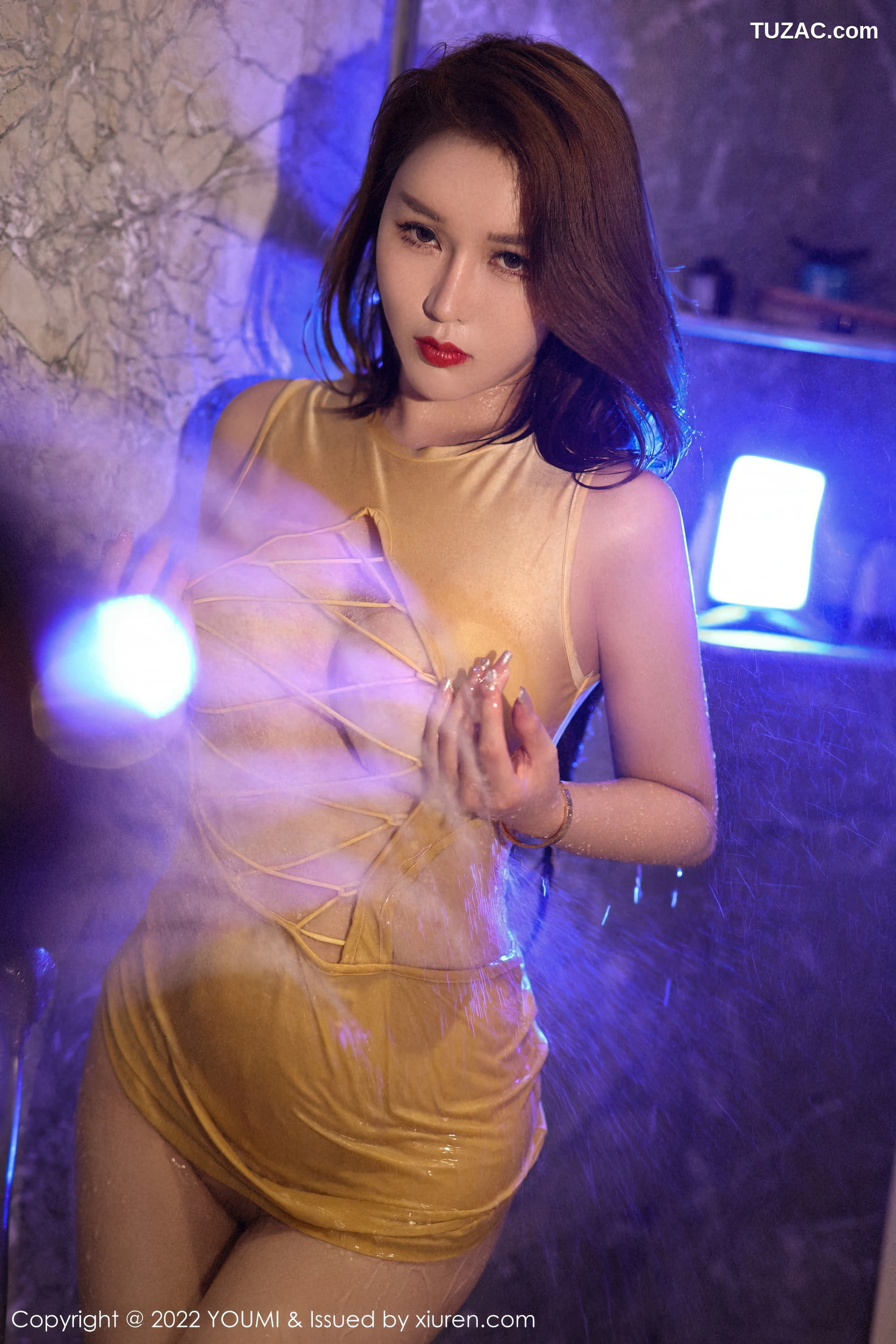 YouMi尤蜜荟-880-尤妮丝-肉色紧身短裙装湿身