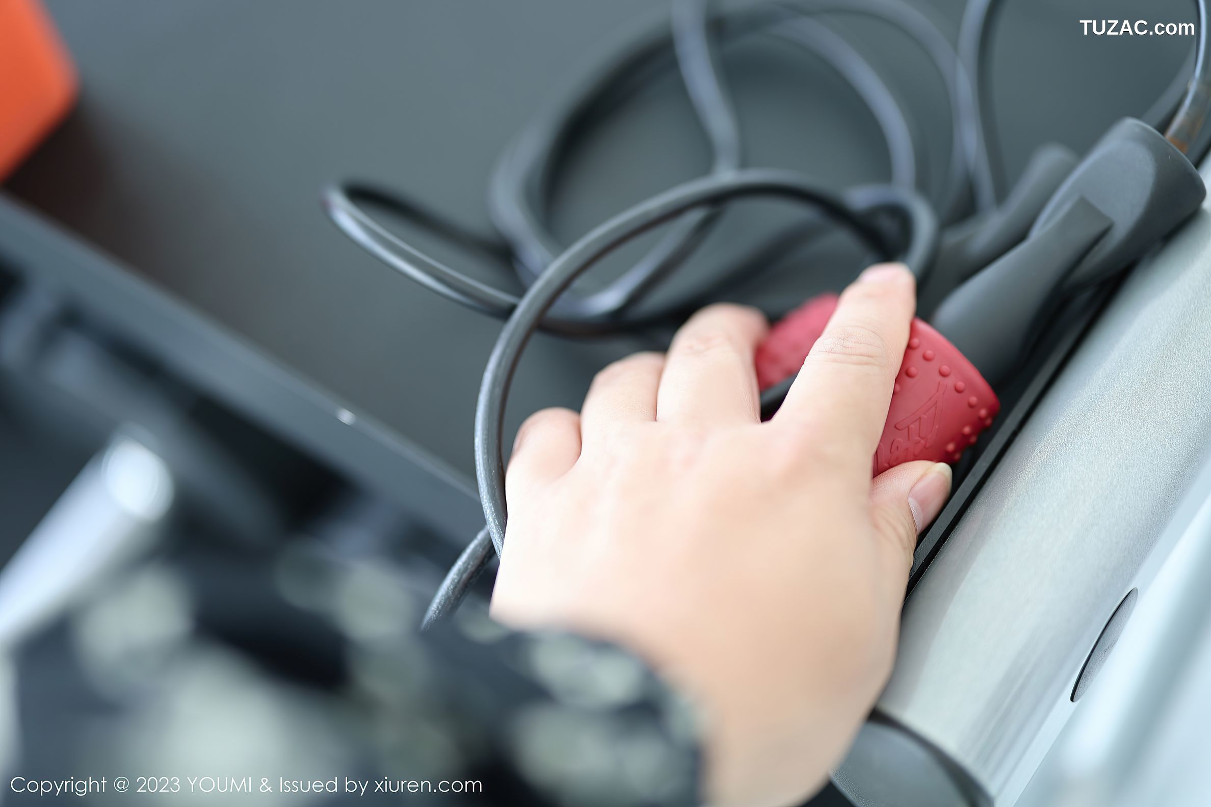 YouMi尤蜜荟-946-朱可儿Flora-牛仔裤粉色圆点丝袜-2023.06.02