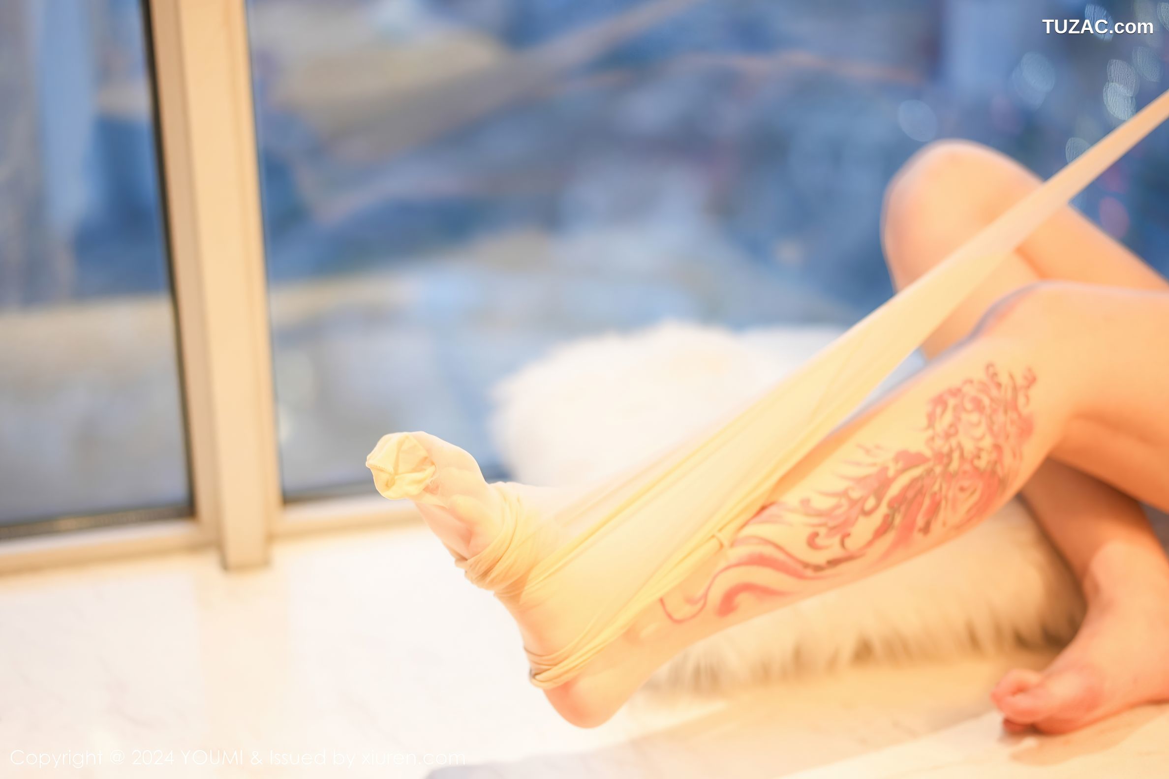 YouMi尤蜜荟-1020-Betty-淡粉淡蓝条纹吊带短裙爆乳-2024.01.03