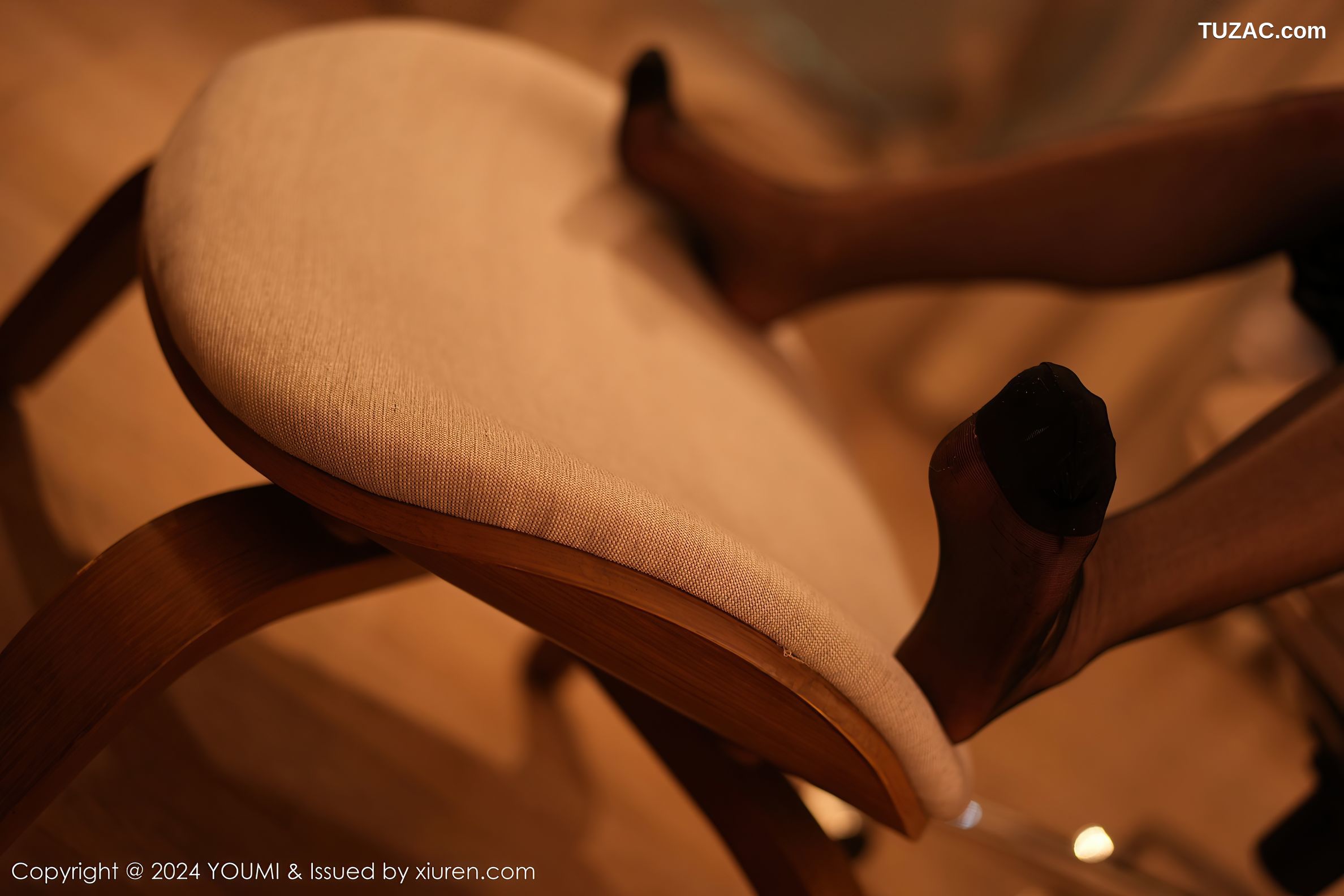 YouMi尤蜜荟-1026-媛宝儿boa-黑色露肩兔子装爆乳-2024.01.23