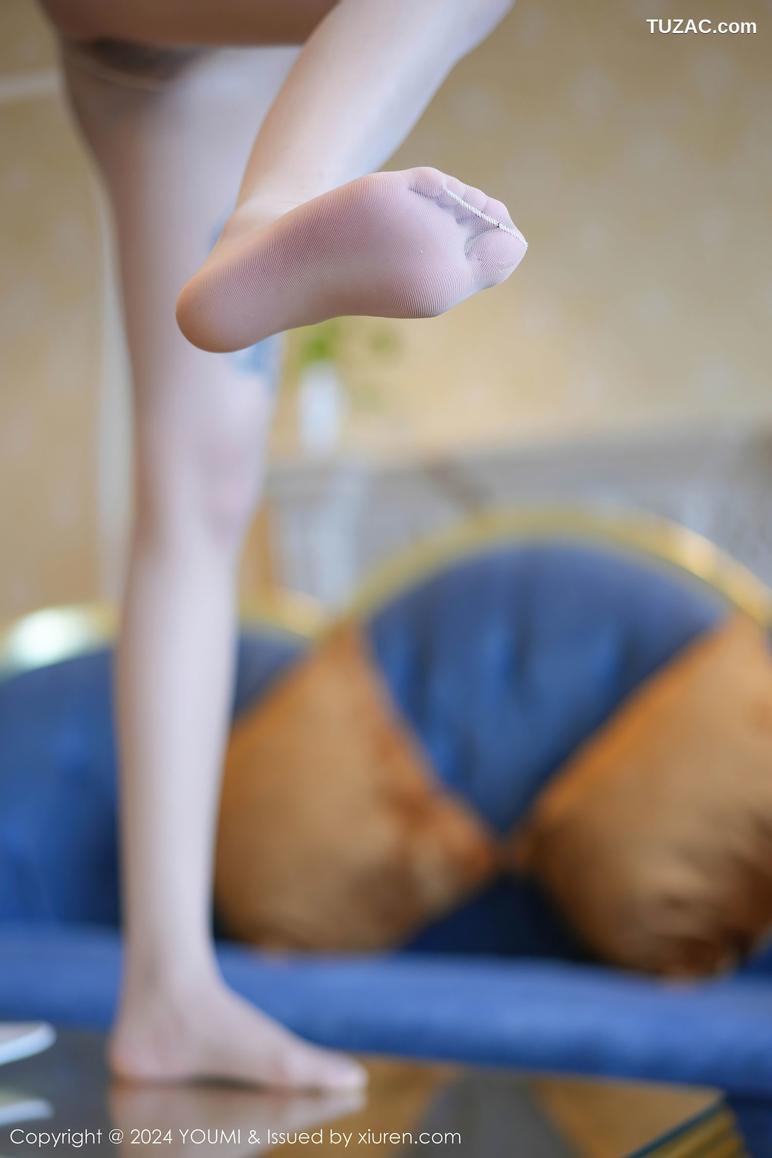 YouMi尤蜜荟-1053-赵可欣baby-杏色连衣短裙-2024.04.19