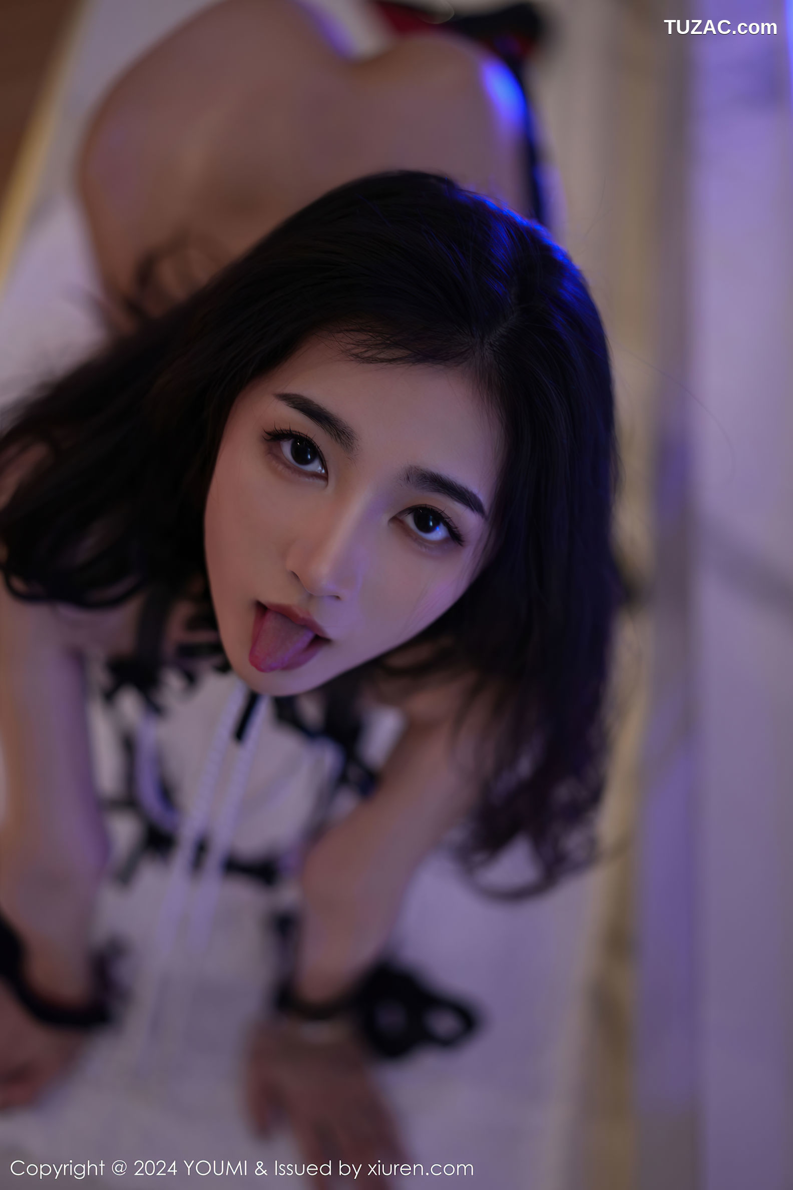 YouMi尤蜜荟-1064-鱼尾fish-黑色博士服黑色情趣内衣黑丝爆乳-2024.05.17