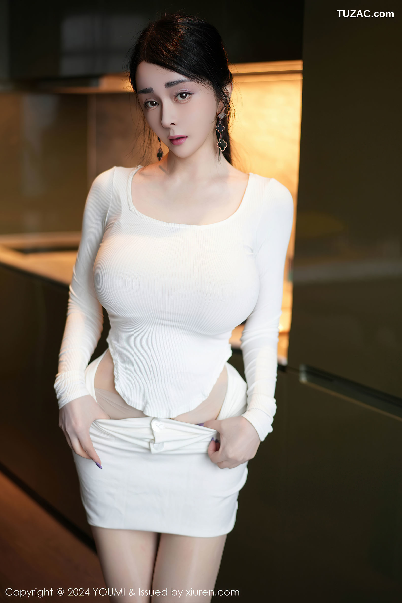 YouMi尤蜜荟-1107-允爾-白T白短裙肉色内衣肉丝-2024.11.08
