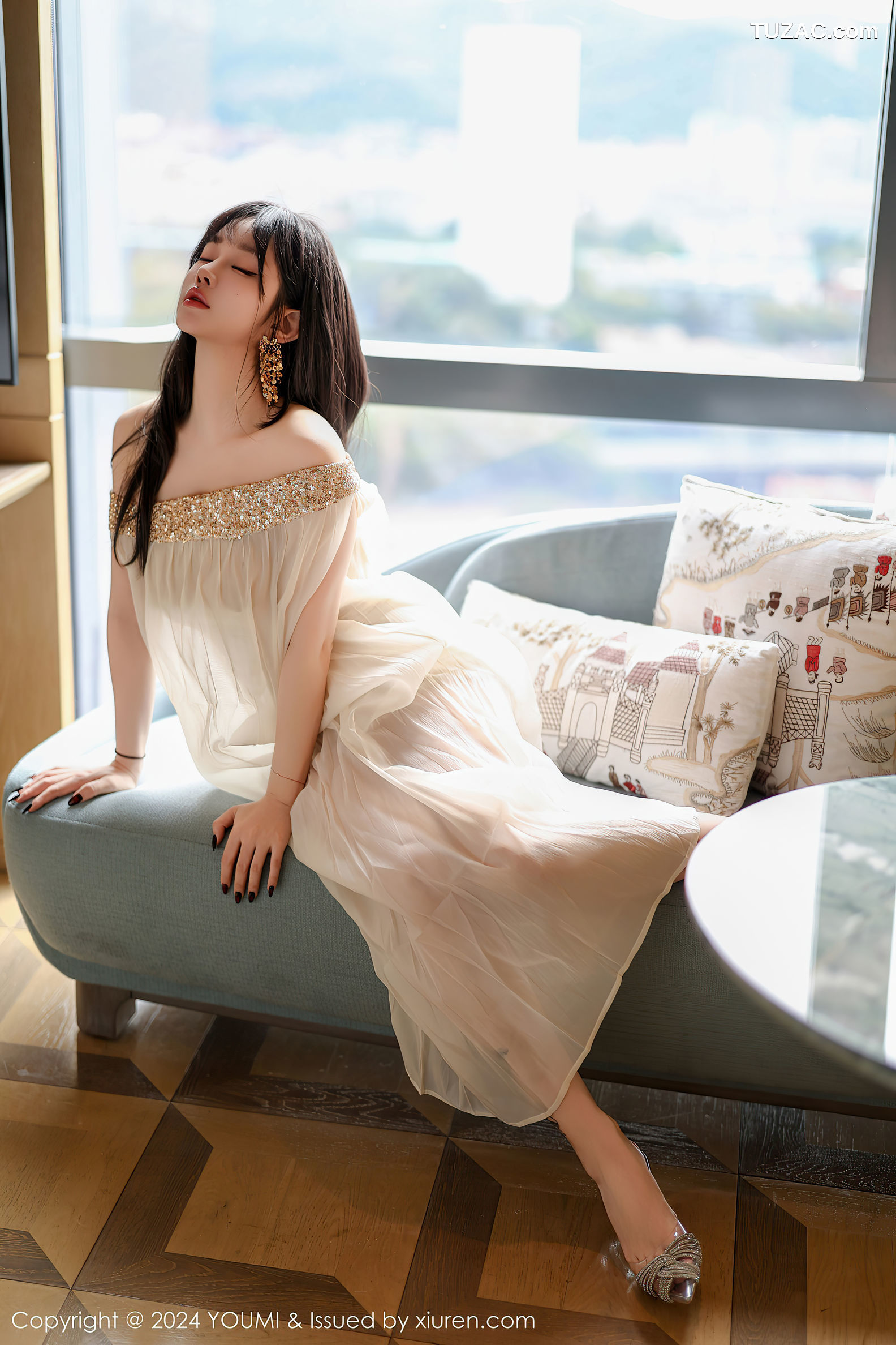 YouMi尤蜜荟-1110-王雨纯-宽松轻透纱裙淡棕色紧身衣凸点爆乳-2024.11.29