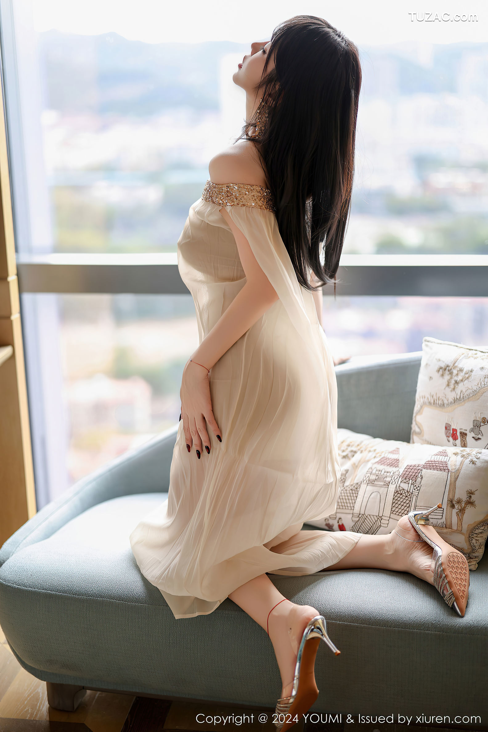YouMi尤蜜荟-1110-王雨纯-宽松轻透纱裙淡棕色紧身衣凸点爆乳-2024.11.29