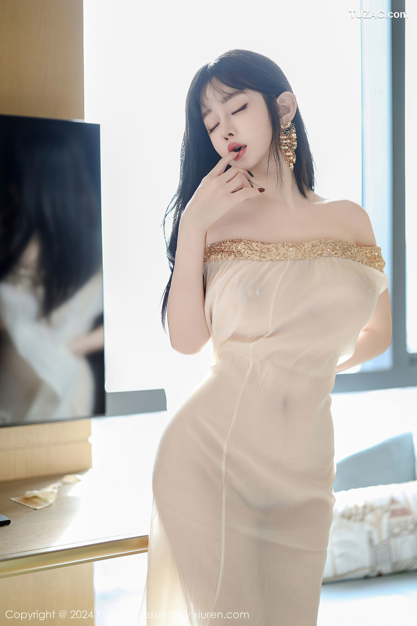 YouMi尤蜜荟-1110-王雨纯-宽松轻透纱裙淡棕色紧身衣凸点爆乳-2024.11.29