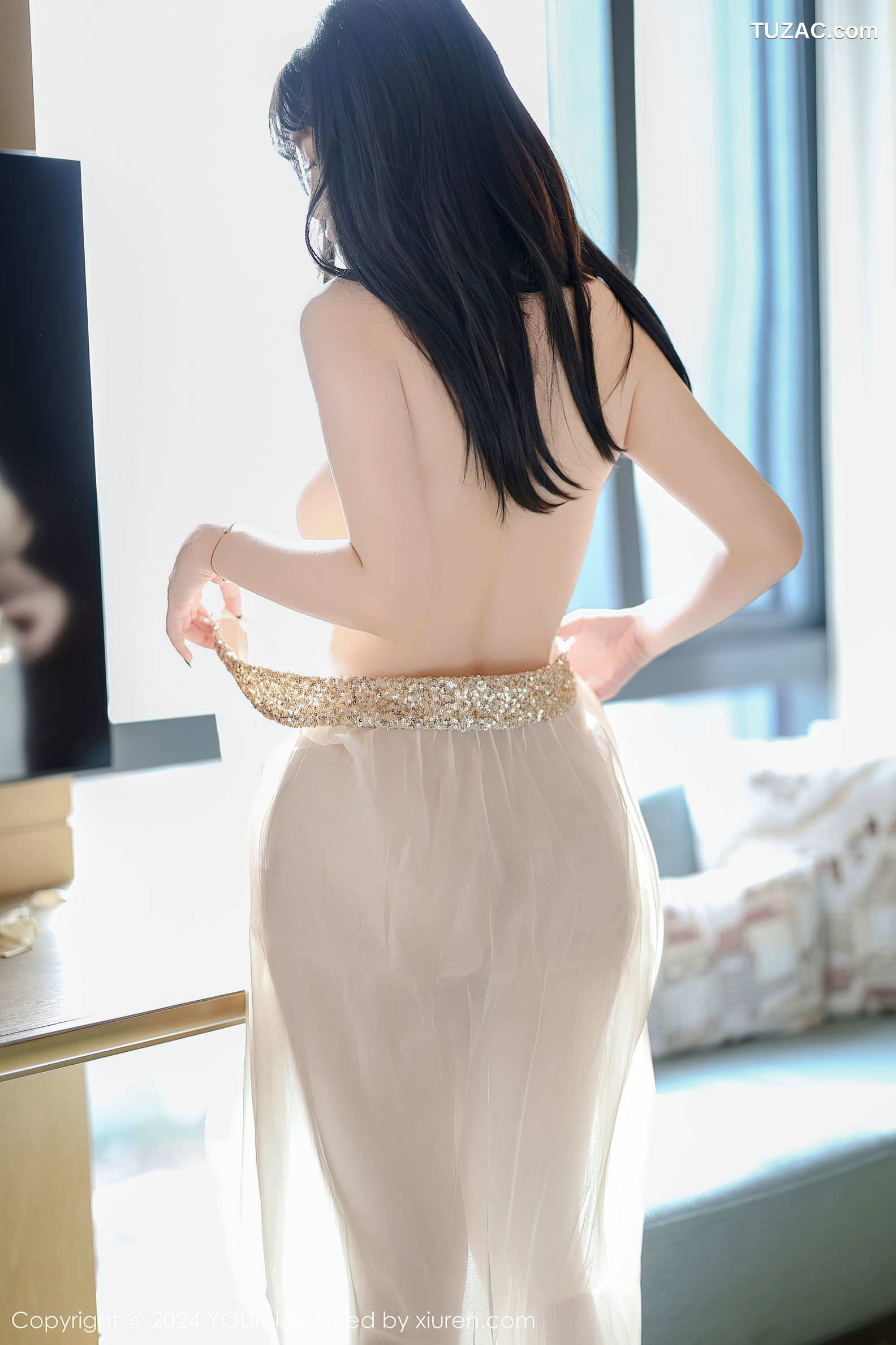 YouMi尤蜜荟-1110-王雨纯-宽松轻透纱裙淡棕色紧身衣凸点爆乳-2024.11.29