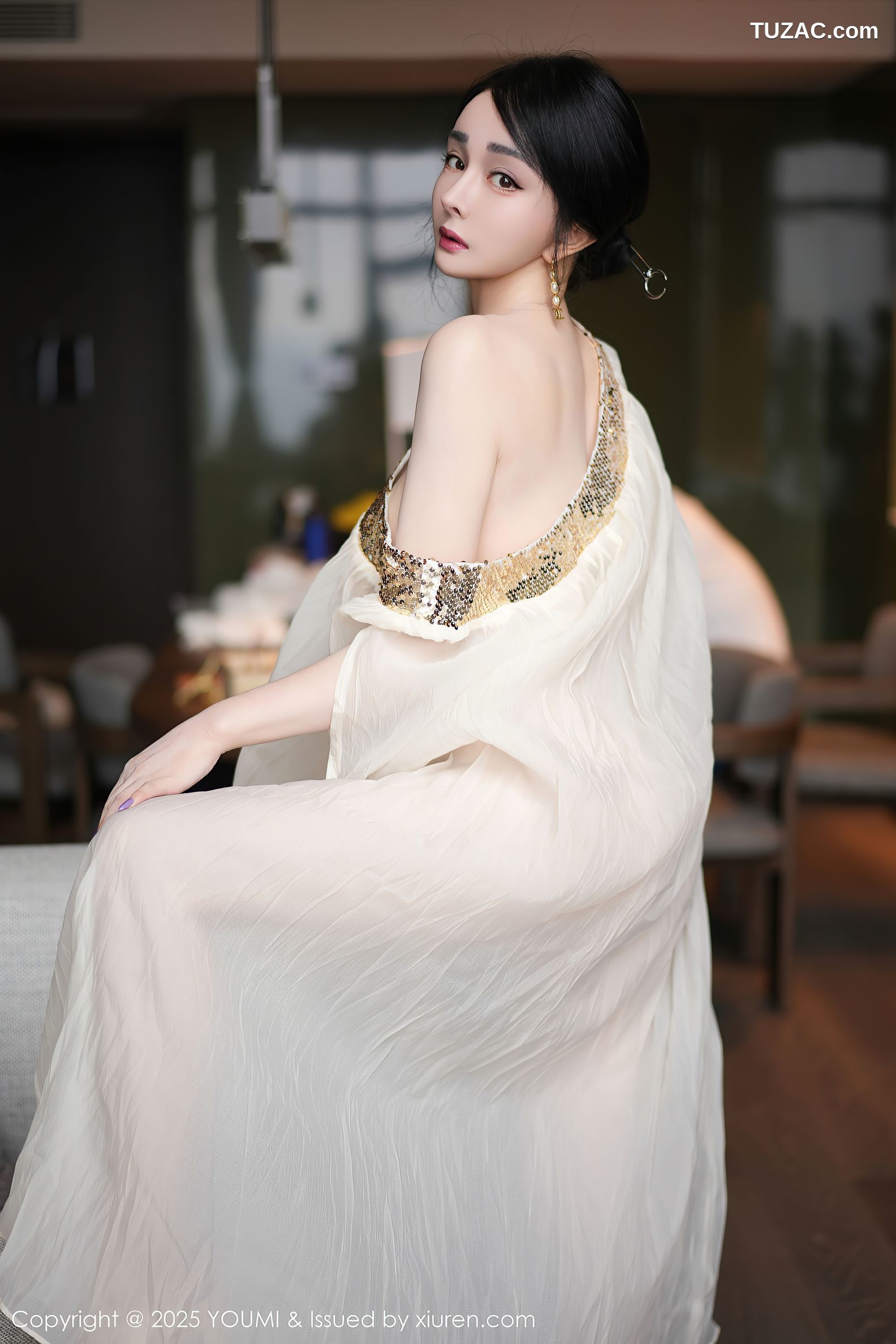 YouMi尤蜜荟-1132-允爾-轻透白纱裙金色珠链内衣-2025.04.25