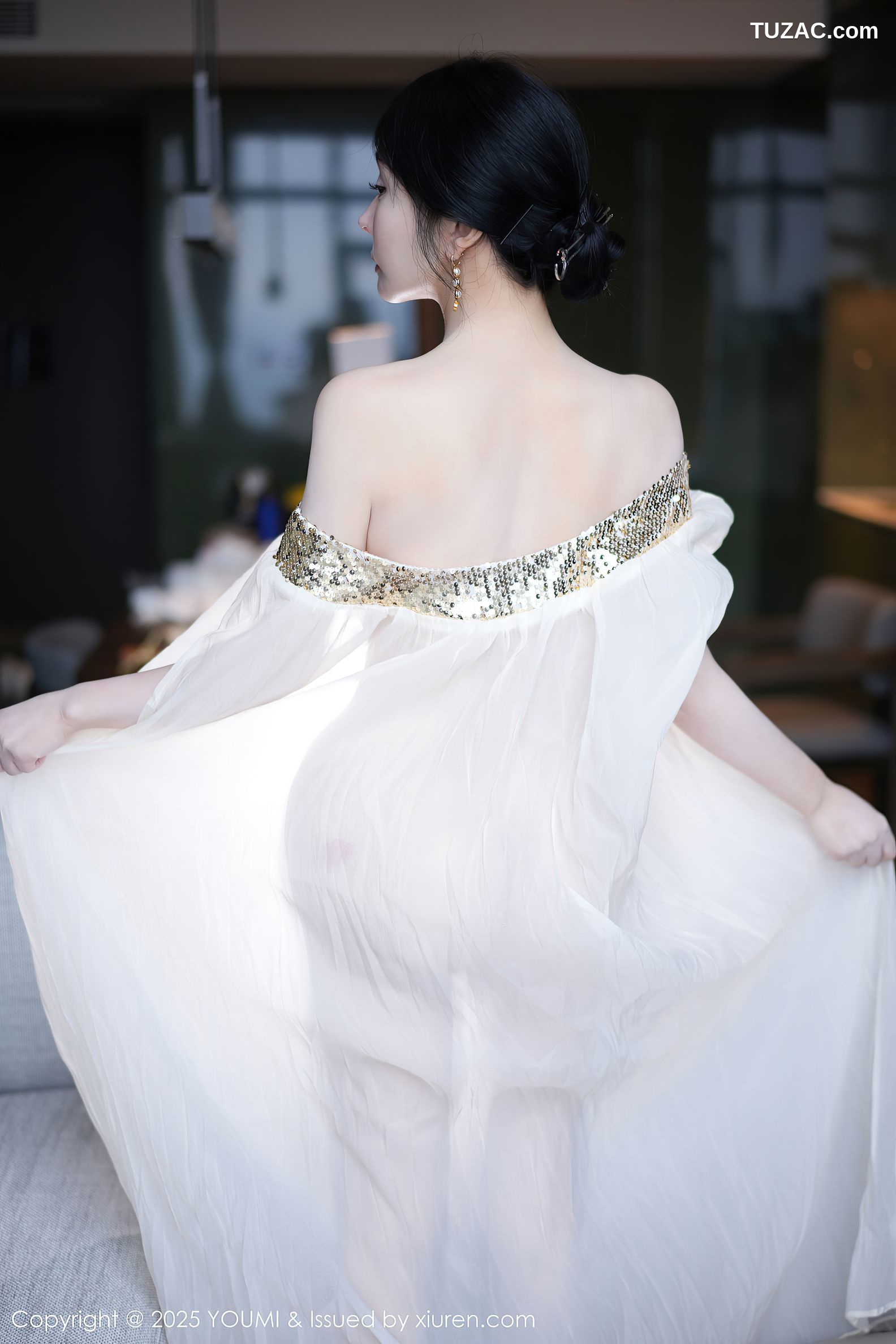 YouMi尤蜜荟-1132-允爾-轻透白纱裙金色珠链内衣-2025.04.25