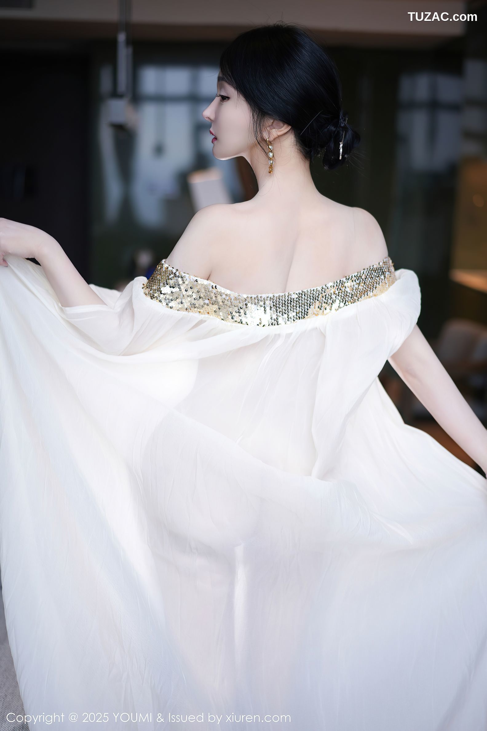 YouMi尤蜜荟-1132-允爾-轻透白纱裙金色珠链内衣-2025.04.25