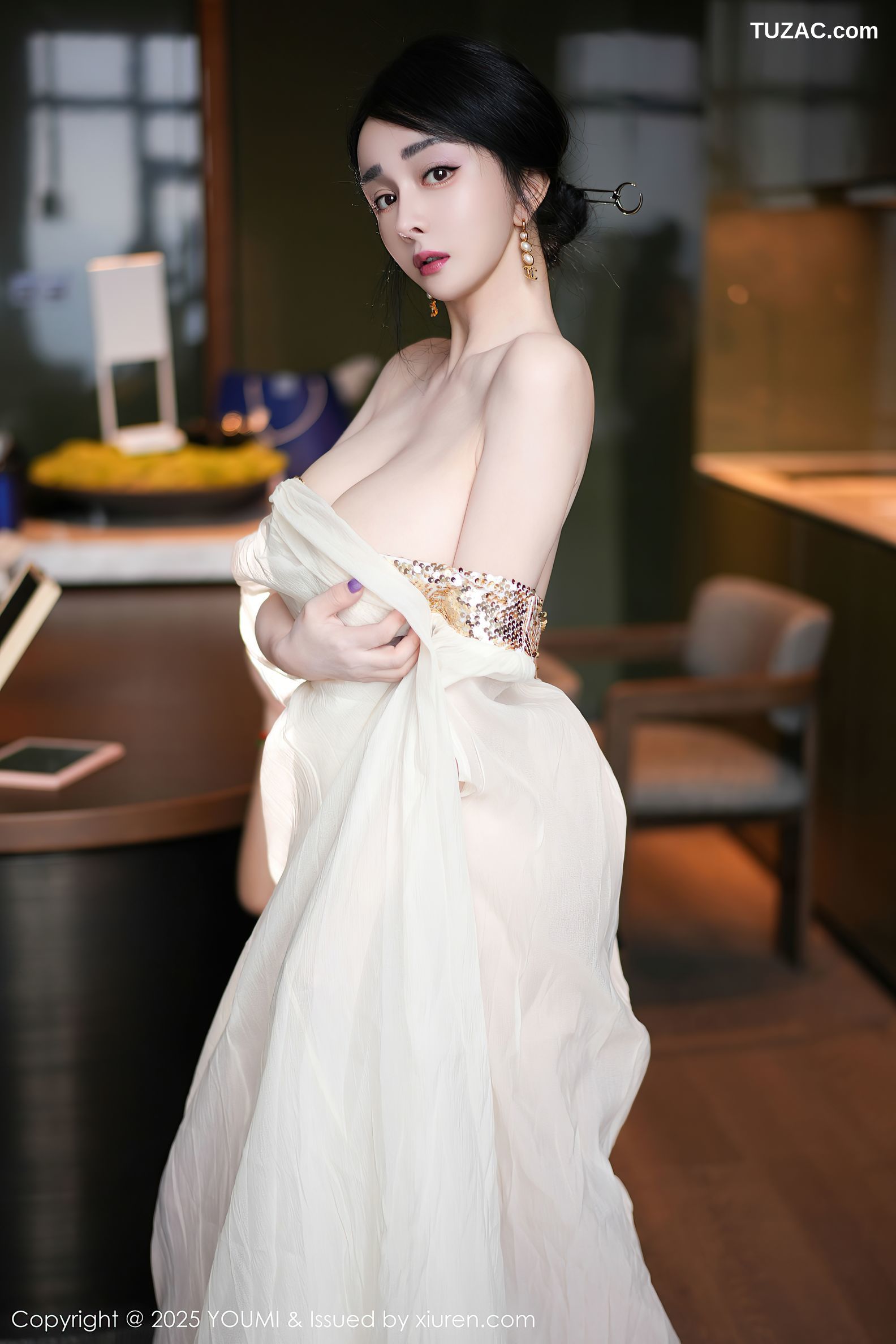 YouMi尤蜜荟-1132-允爾-轻透白纱裙金色珠链内衣-2025.04.25