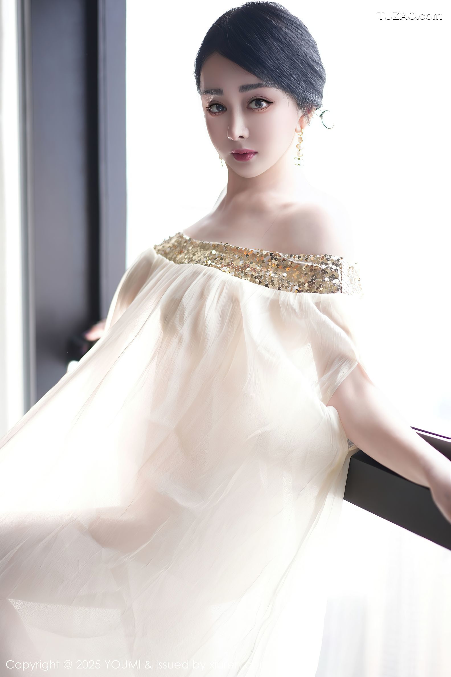 YouMi尤蜜荟-1132-允爾-轻透白纱裙金色珠链内衣-2025.04.25