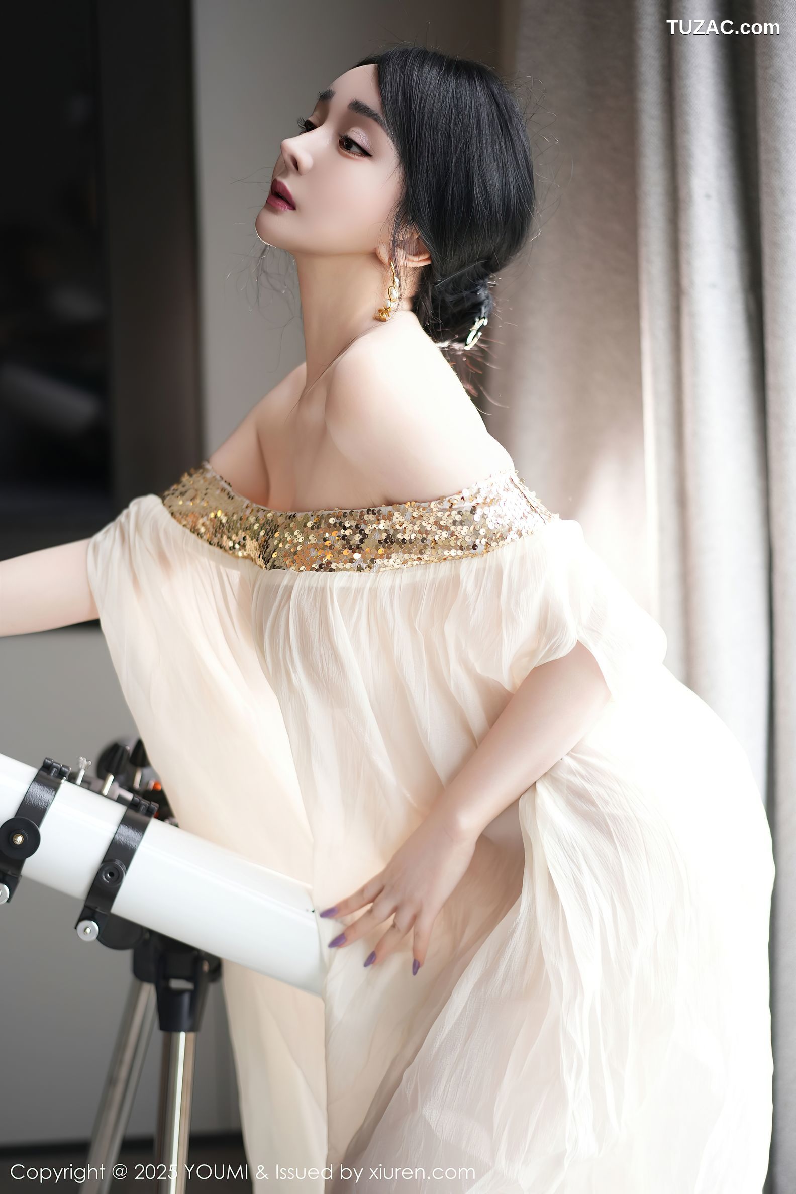 YouMi尤蜜荟-1132-允爾-轻透白纱裙金色珠链内衣-2025.04.25