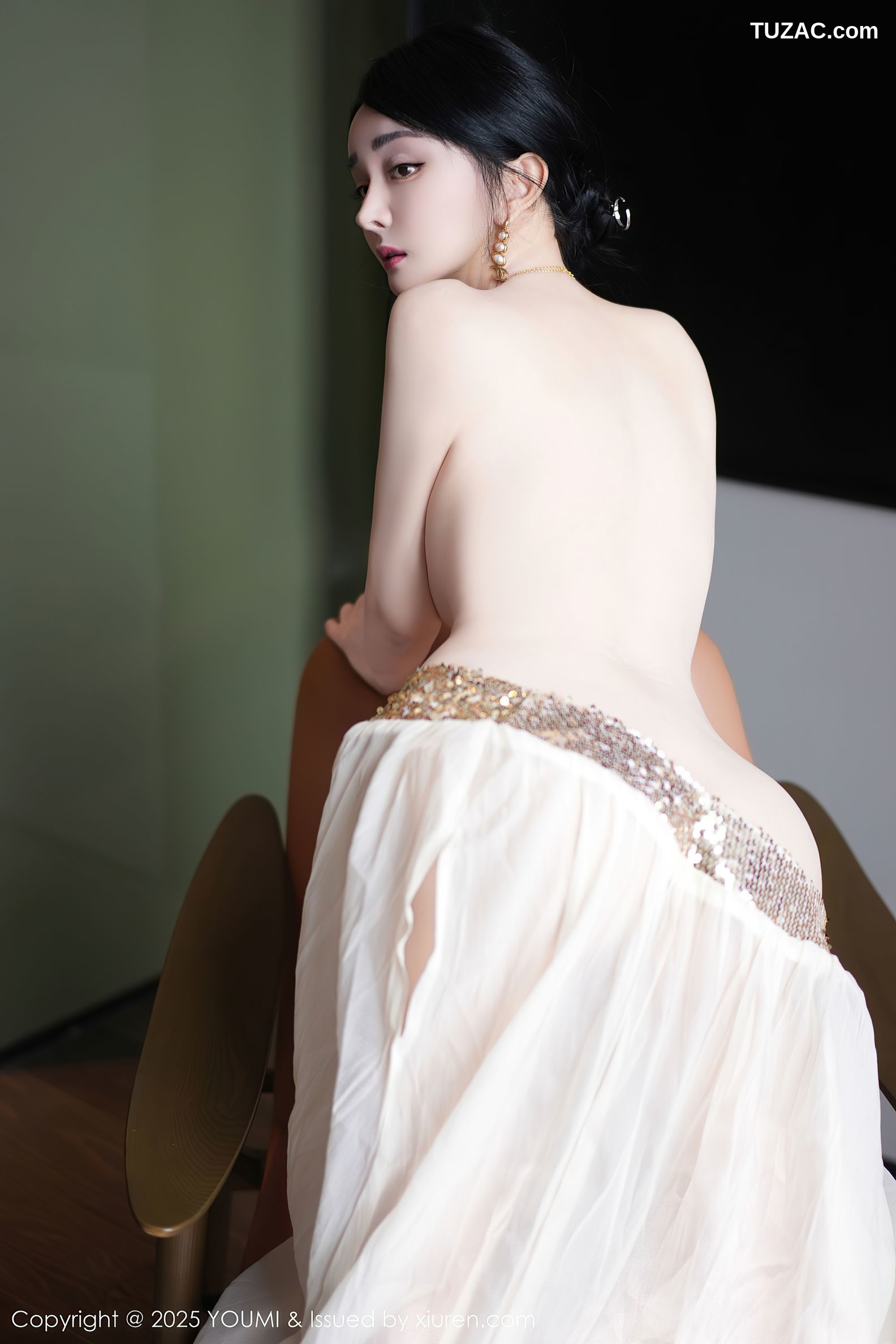 YouMi尤蜜荟-1132-允爾-轻透白纱裙金色珠链内衣-2025.04.25