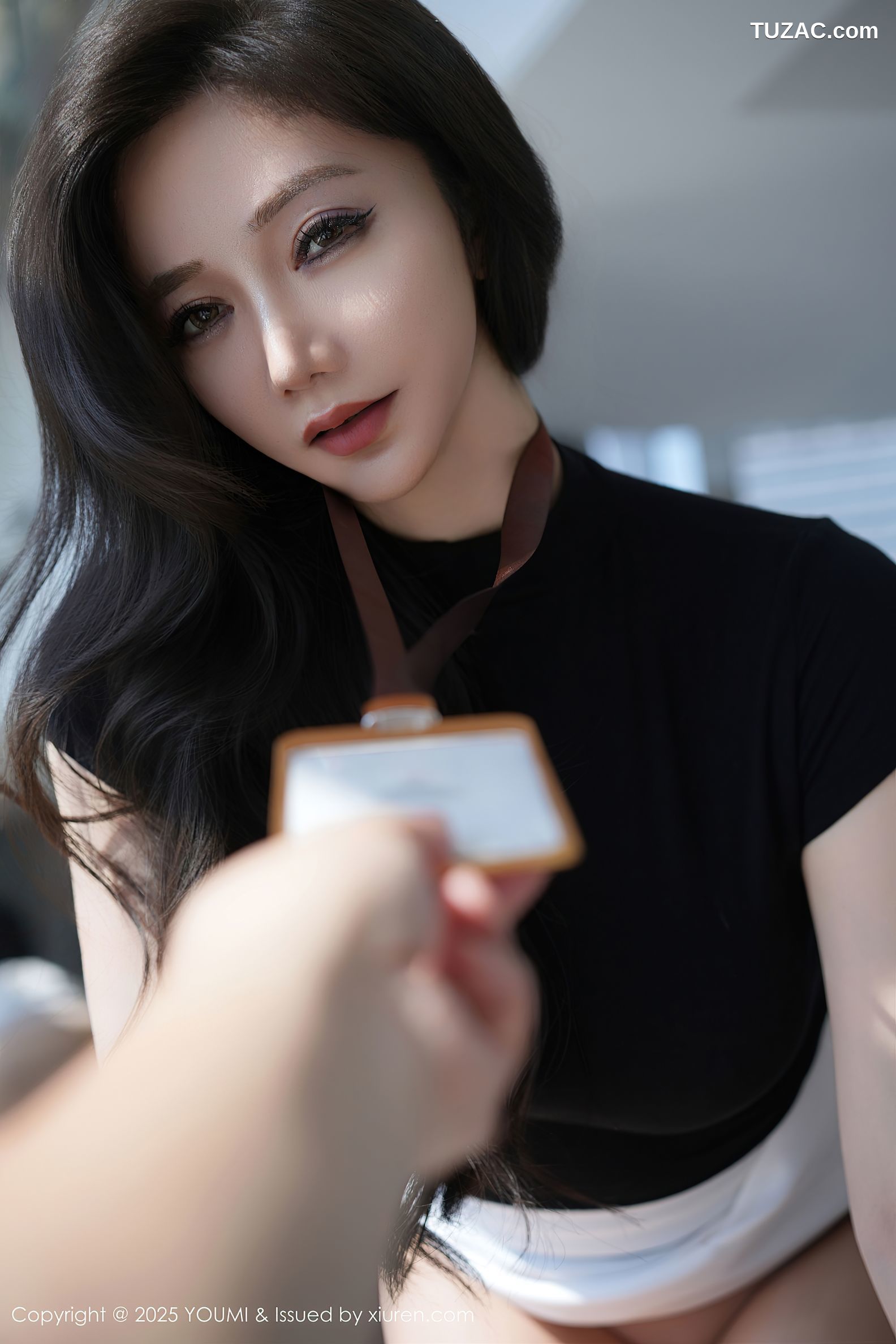 YouMi尤蜜荟-1144-心妍小公主-OL黑T白短裙肉丝-2025.06.25