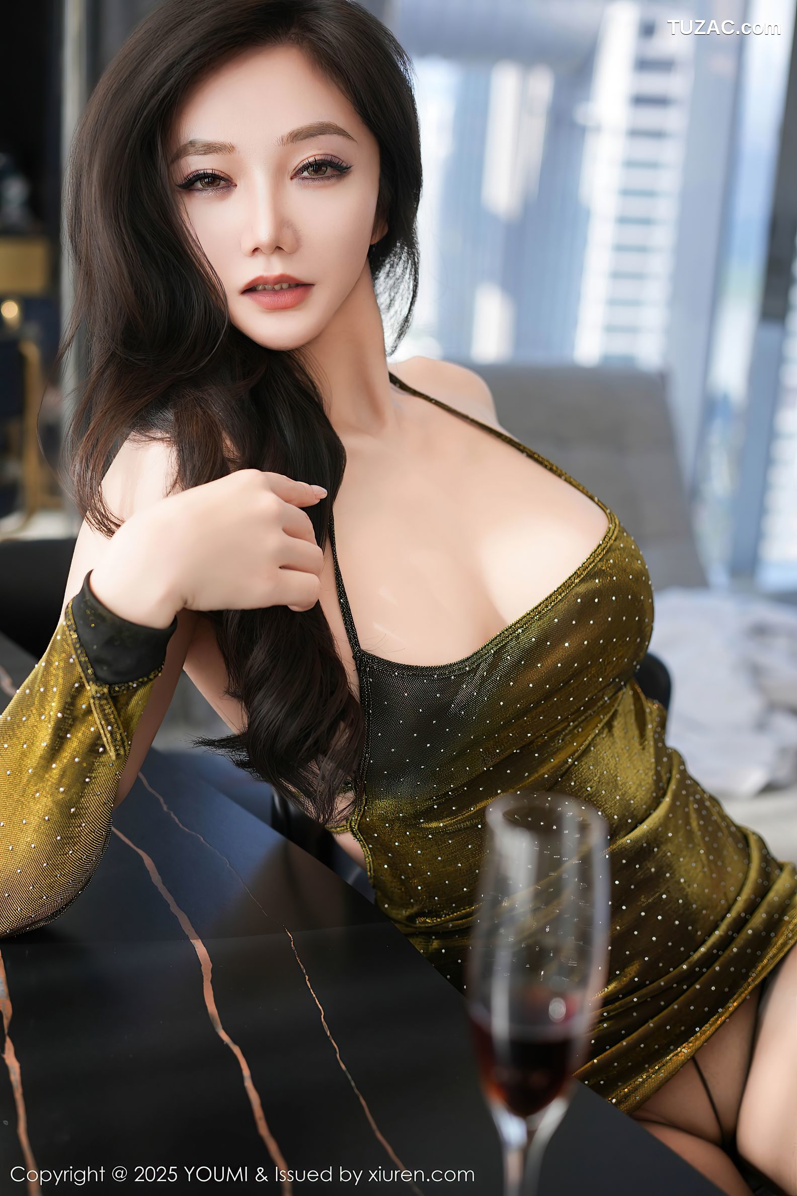 YouMi尤蜜荟-1148-心妍小公主-橄榄绿色吊带连衣短裙-2025.07.09