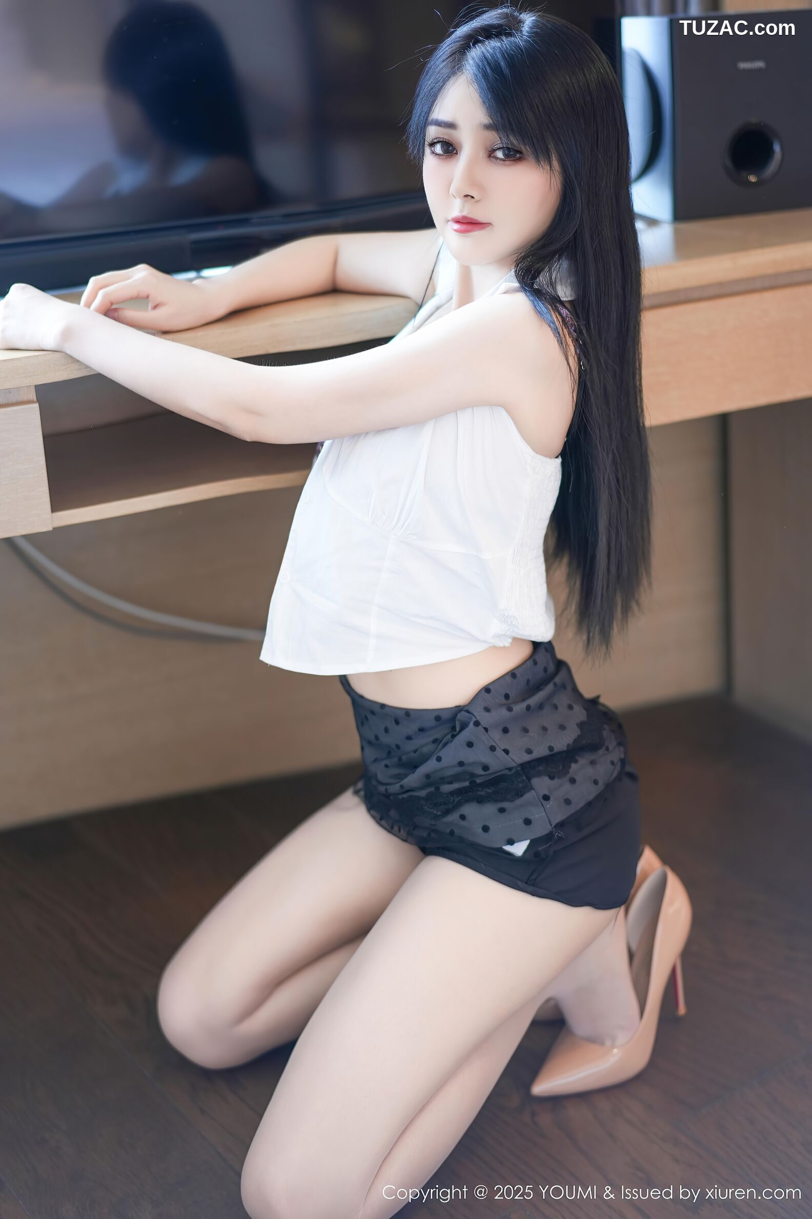 YouMi尤蜜荟-1169-凯竹Quinn-白衬衫波点短裙紫蕾丝内衣-2025.09.24