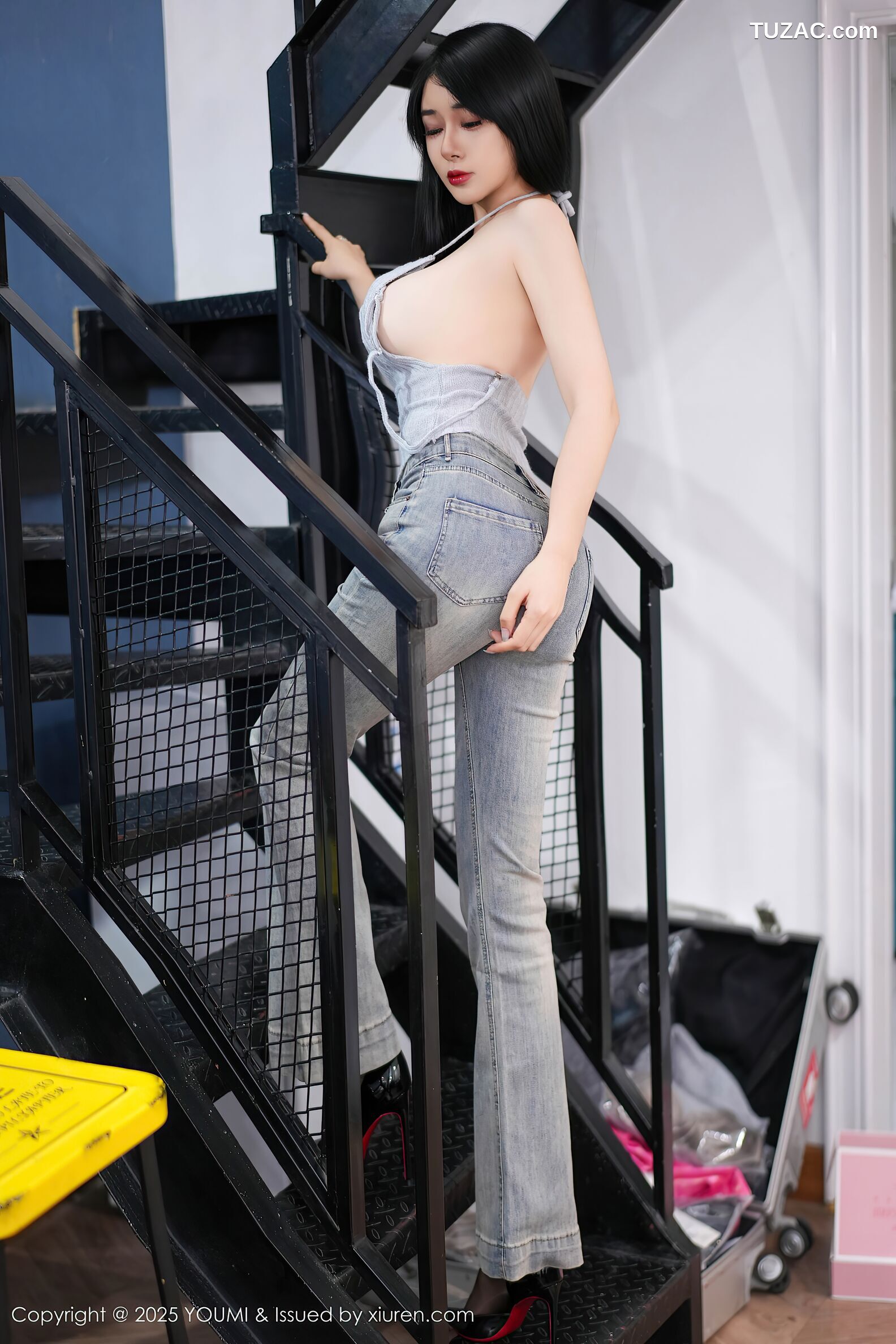 YouMi尤蜜荟-1171-凯竹Quinn-浅灰针织吊带牛仔裤黑丝-2025.10.09