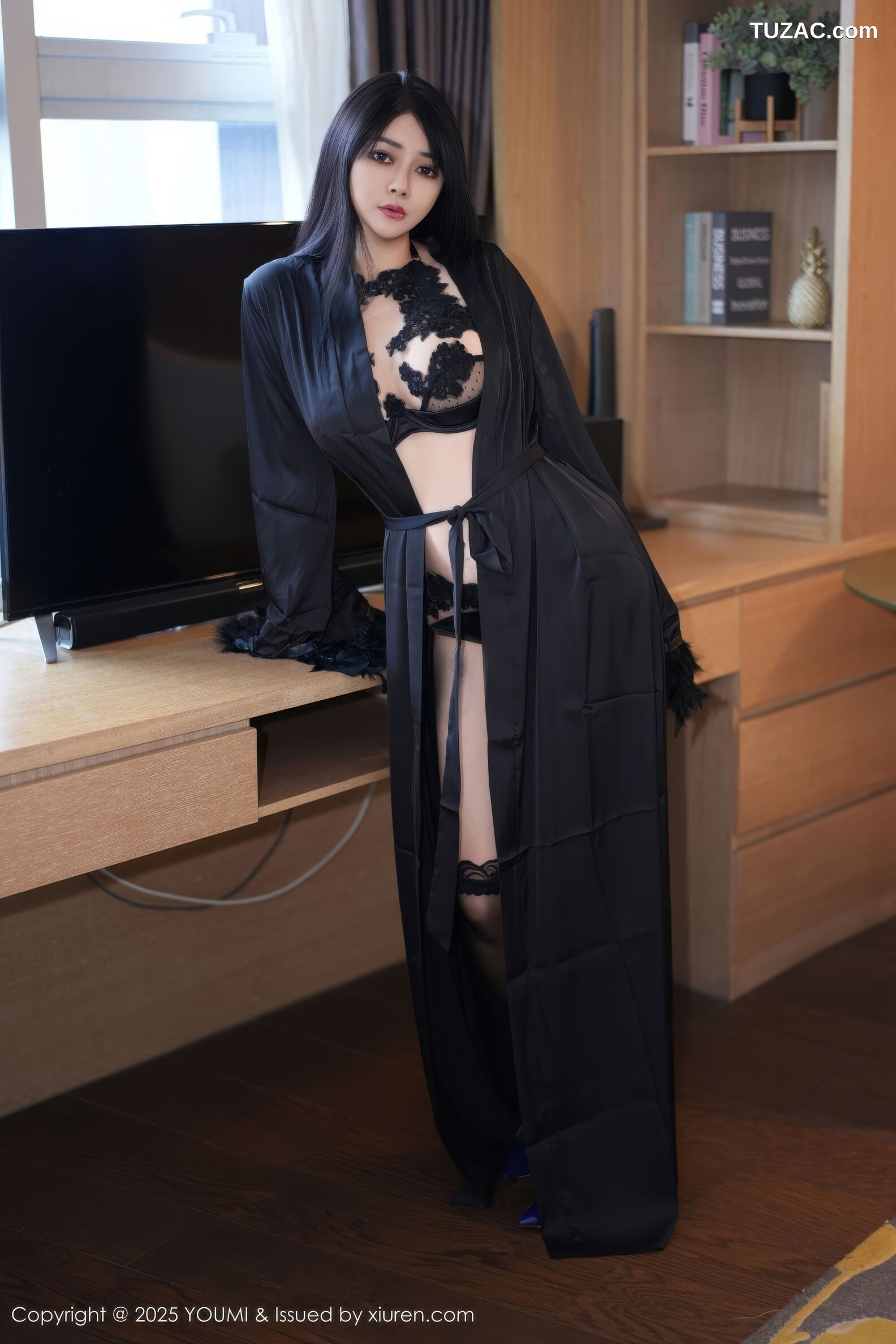 YouMi尤蜜荟-1182-凯竹Quinn-黑色浴袍黑色情趣内衣爆乳黑丝-2025.11.19