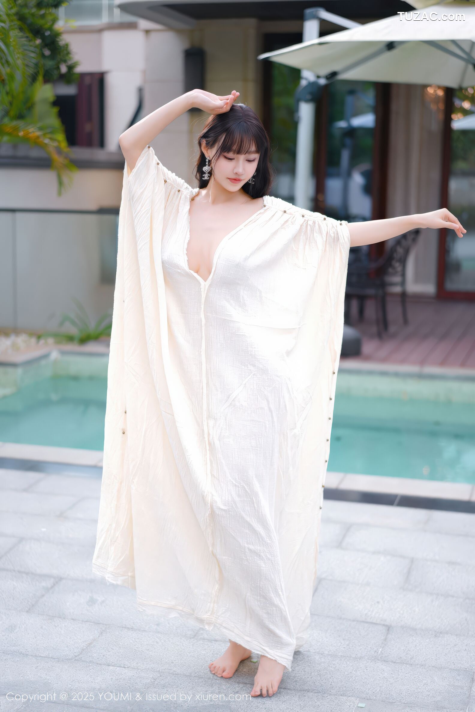 YouMi尤蜜荟-1185-朱可儿-浴池场景-童颜巨乳浅色浴袍-2025.11.28