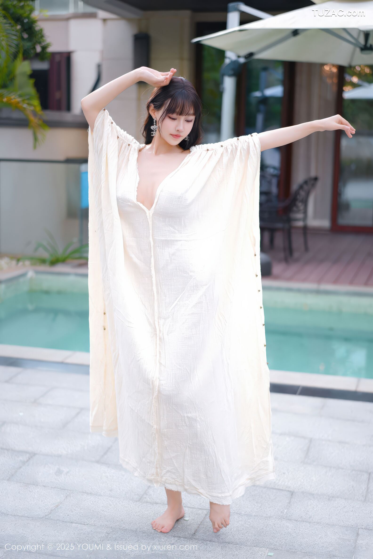 YouMi尤蜜荟-1185-朱可儿-浴池场景-童颜巨乳浅色浴袍-2025.11.28