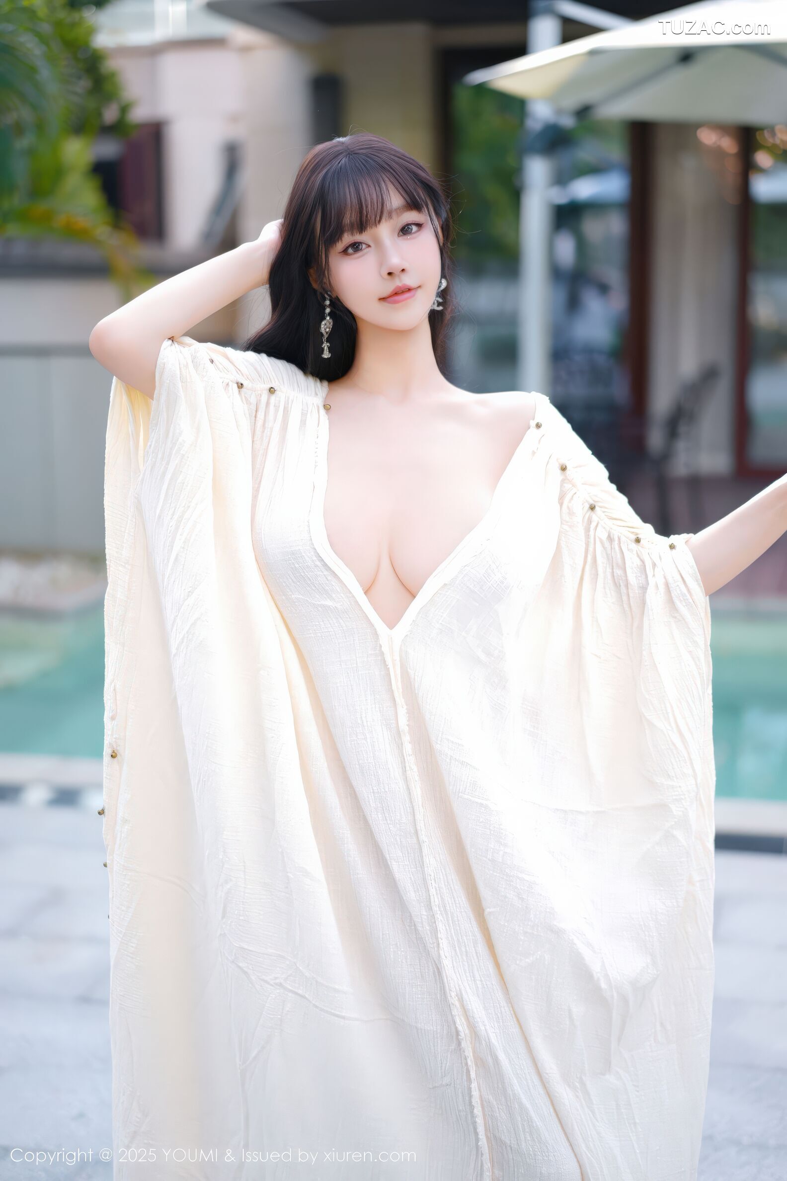 YouMi尤蜜荟-1185-朱可儿-浴池场景-童颜巨乳浅色浴袍-2025.11.28