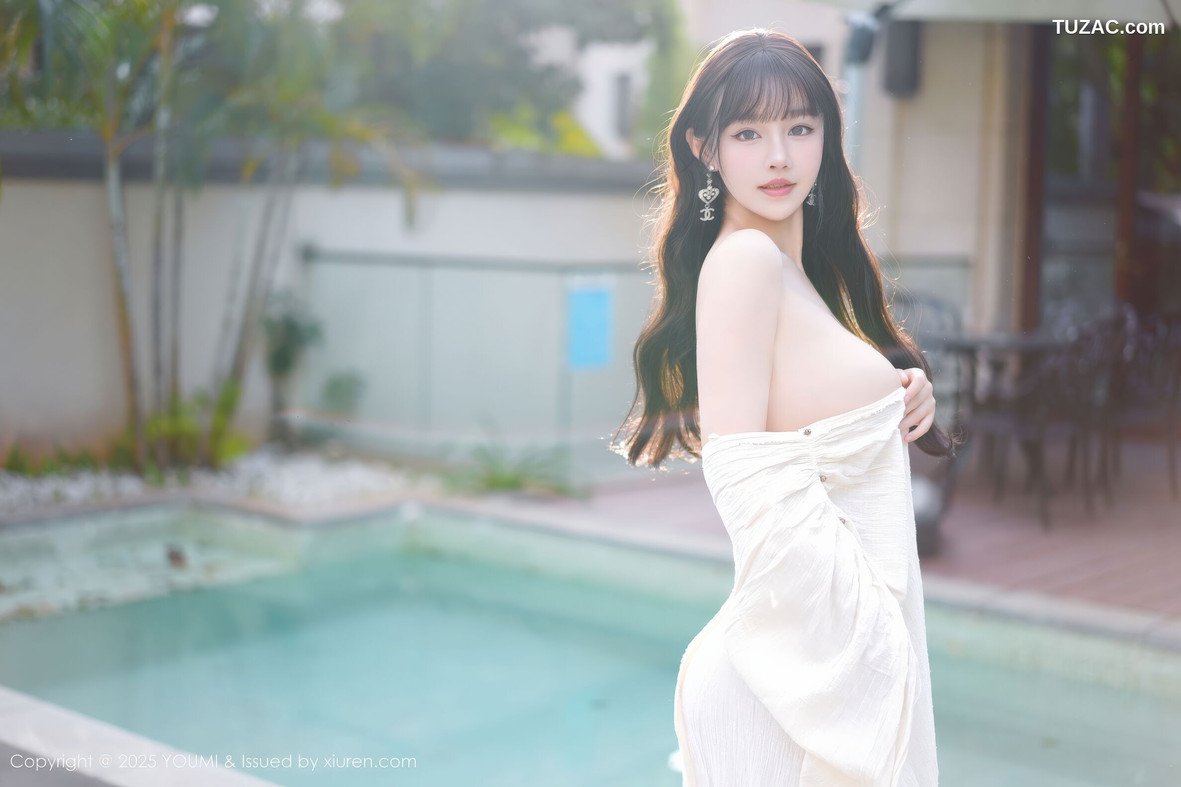 YouMi尤蜜荟-1185-朱可儿-浴池场景-童颜巨乳浅色浴袍-2025.11.28