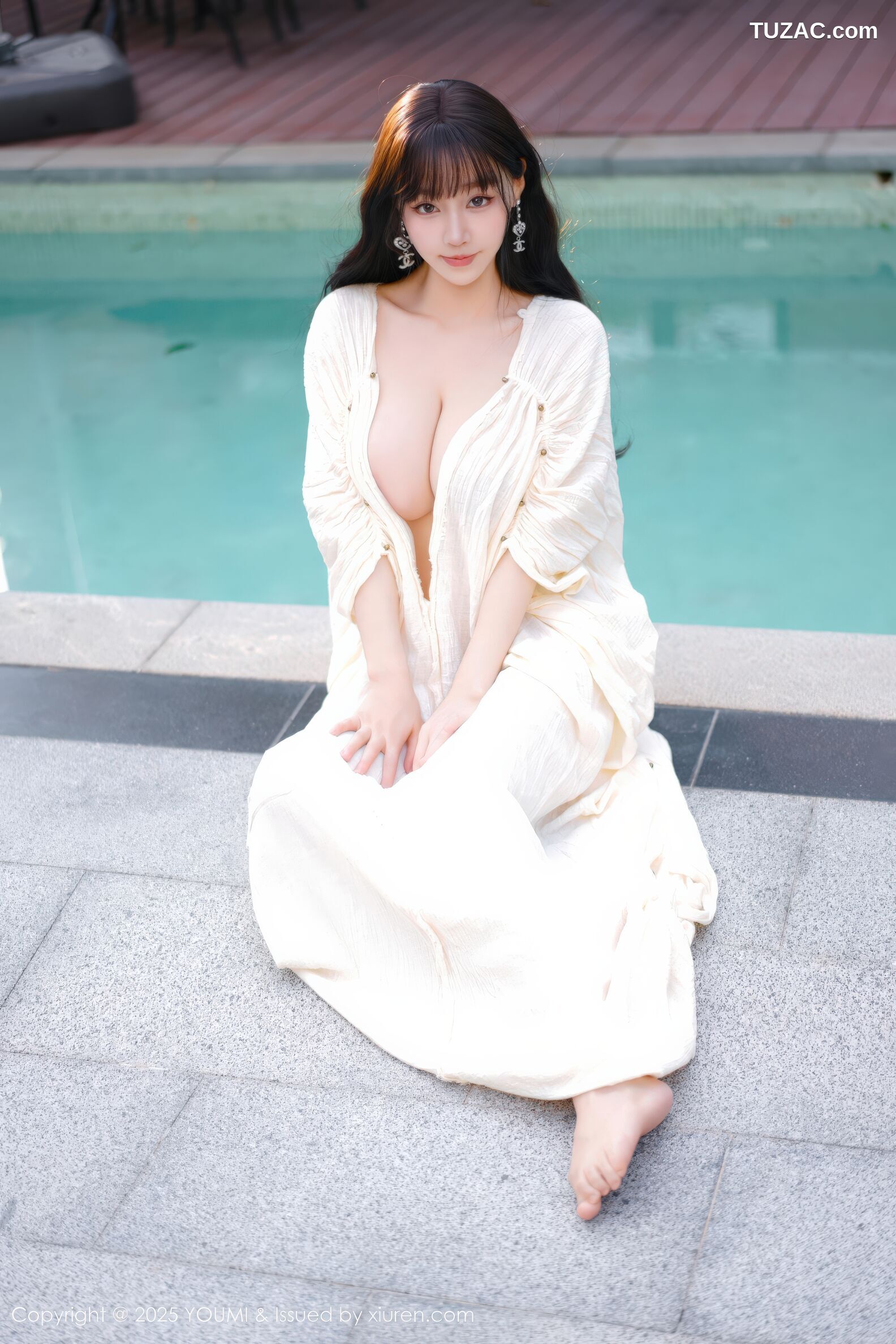 YouMi尤蜜荟-1185-朱可儿-浴池场景-童颜巨乳浅色浴袍-2025.11.28