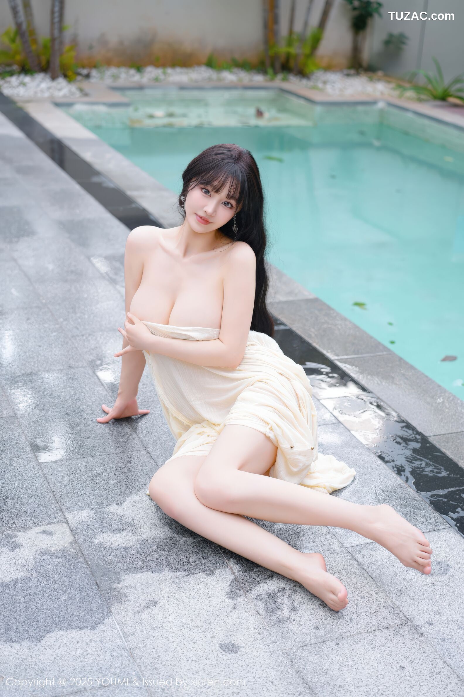 YouMi尤蜜荟-1185-朱可儿-浴池场景-童颜巨乳浅色浴袍-2025.11.28