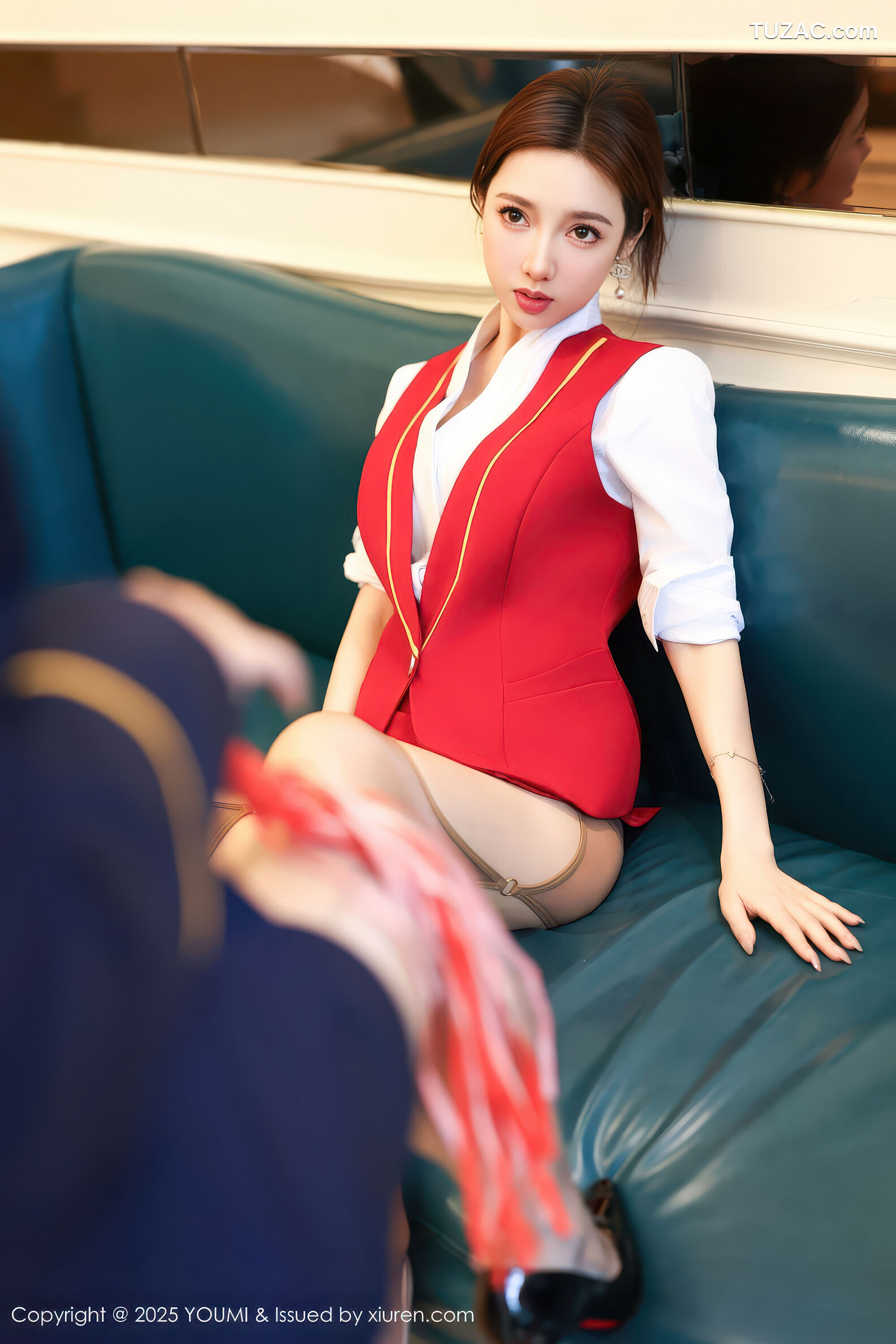 YouMi尤蜜荟-1189-Twins桃之夭夭-红蓝制服姐妹花空姐-2025.12.15