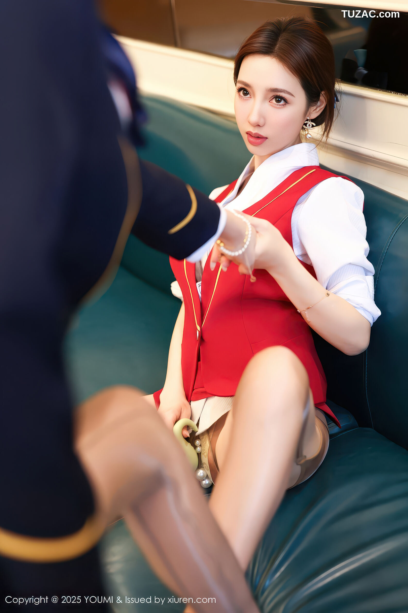 YouMi尤蜜荟-1189-Twins桃之夭夭-红蓝制服姐妹花空姐-2025.12.15
