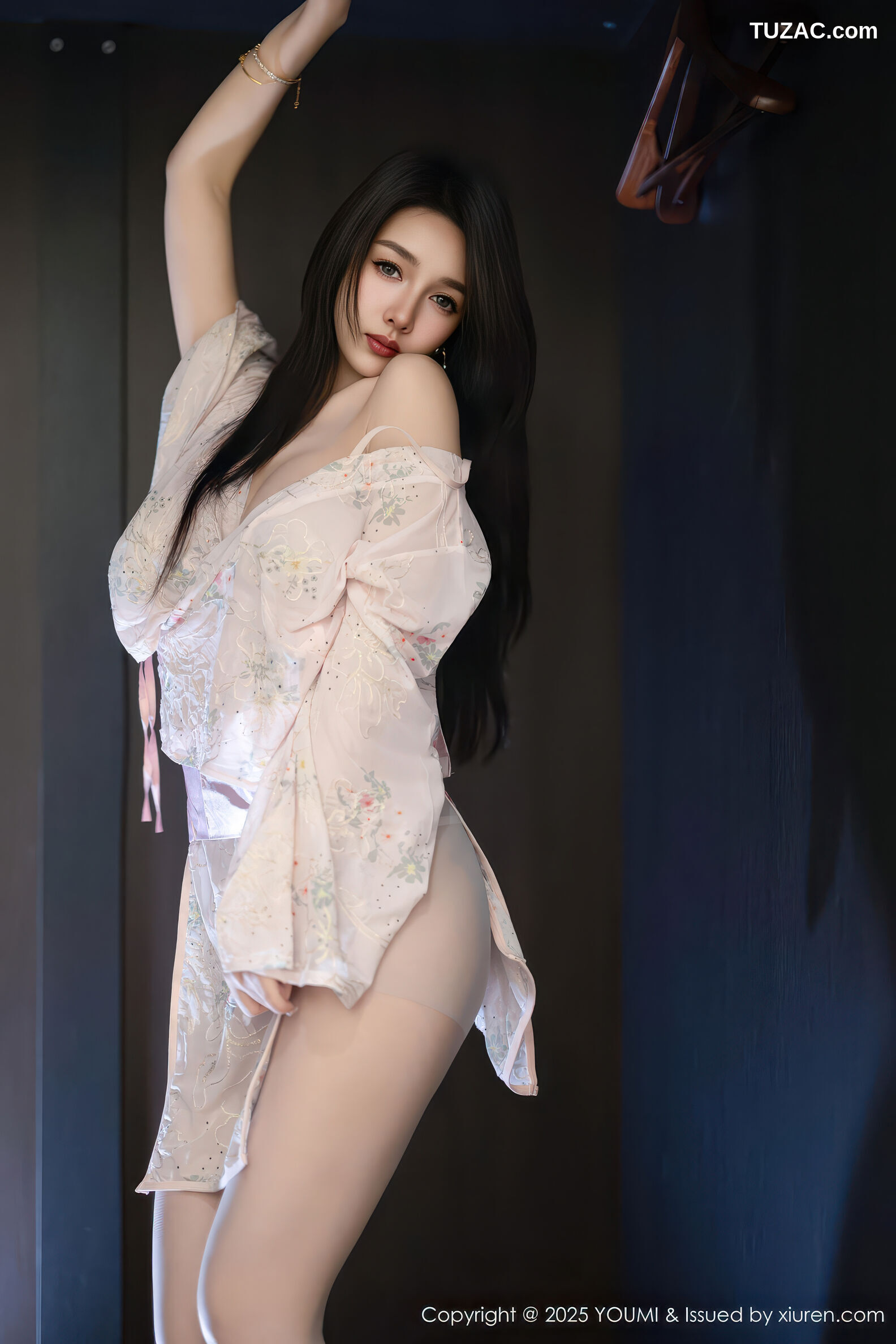 YouMi尤蜜荟-1194-Twins-夭夭-连衣裙肉色丝袜-2025.12.26