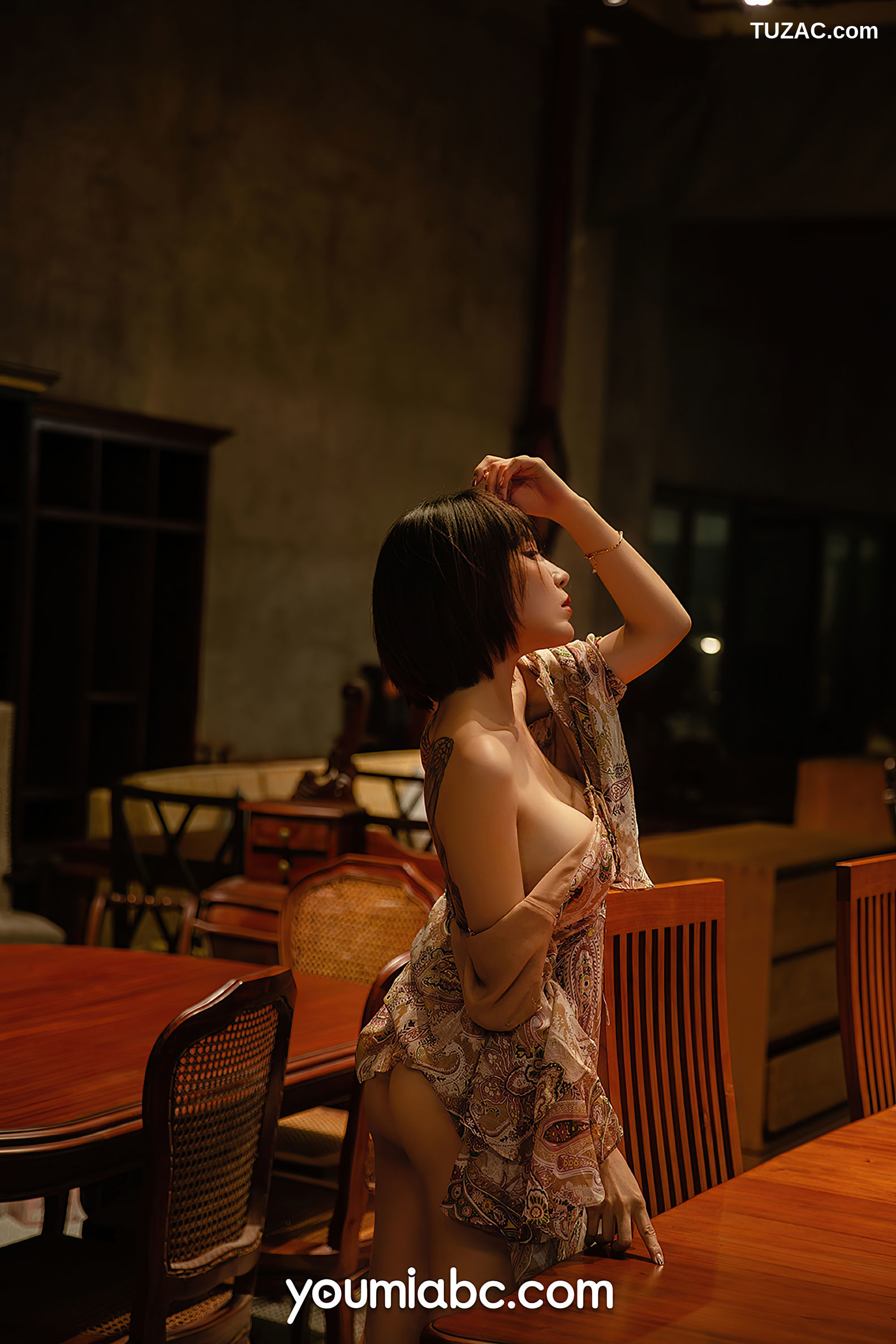 YouMi尤蜜-2020.11.10-安妮斯朵拉-《塔罗占卜师》