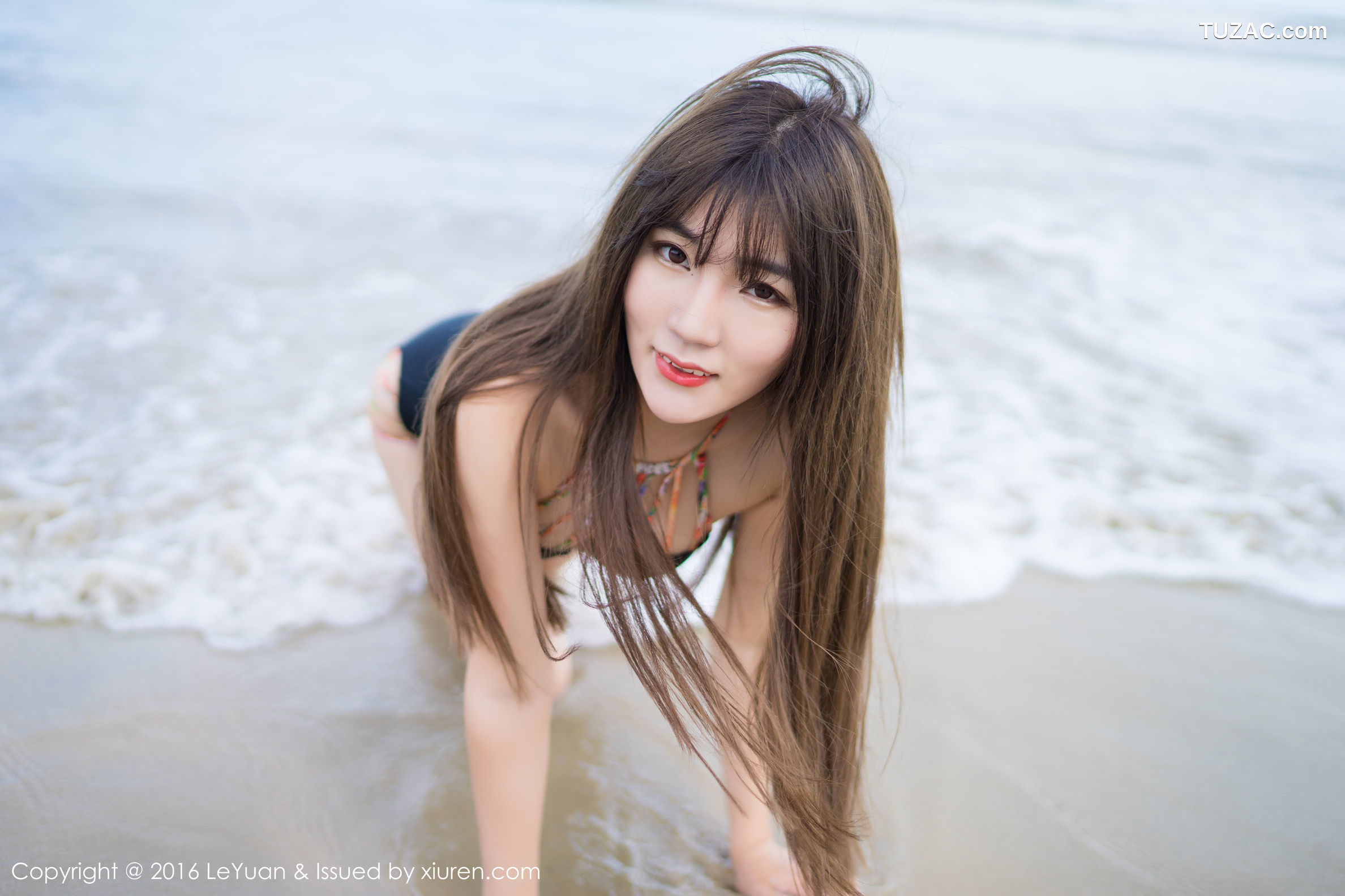 LeYuan星乐园-011-冷不丁-《海边外拍》