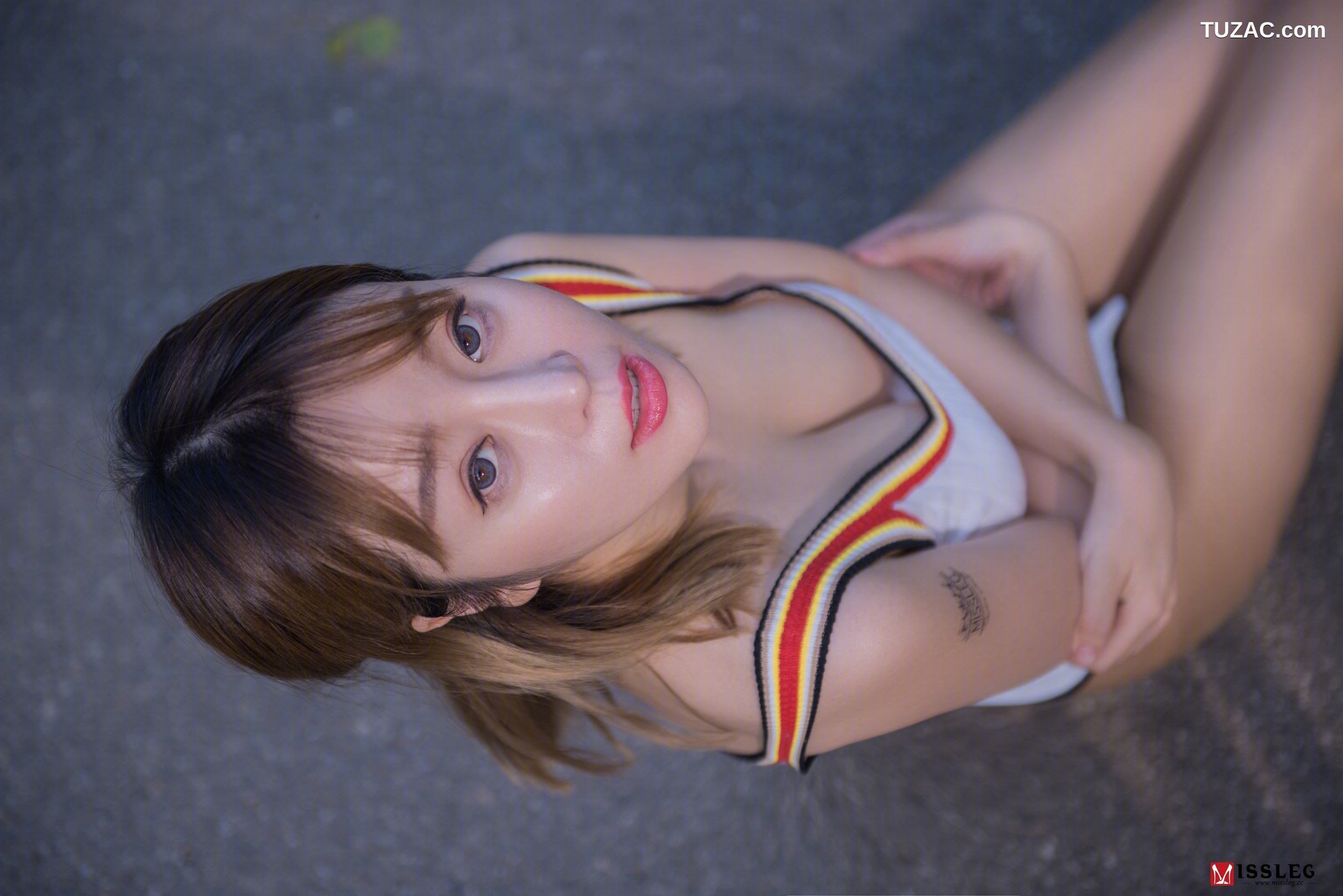 MissLeg蜜丝-V009-王语纯-《游园变》-外拍系列-钻石版