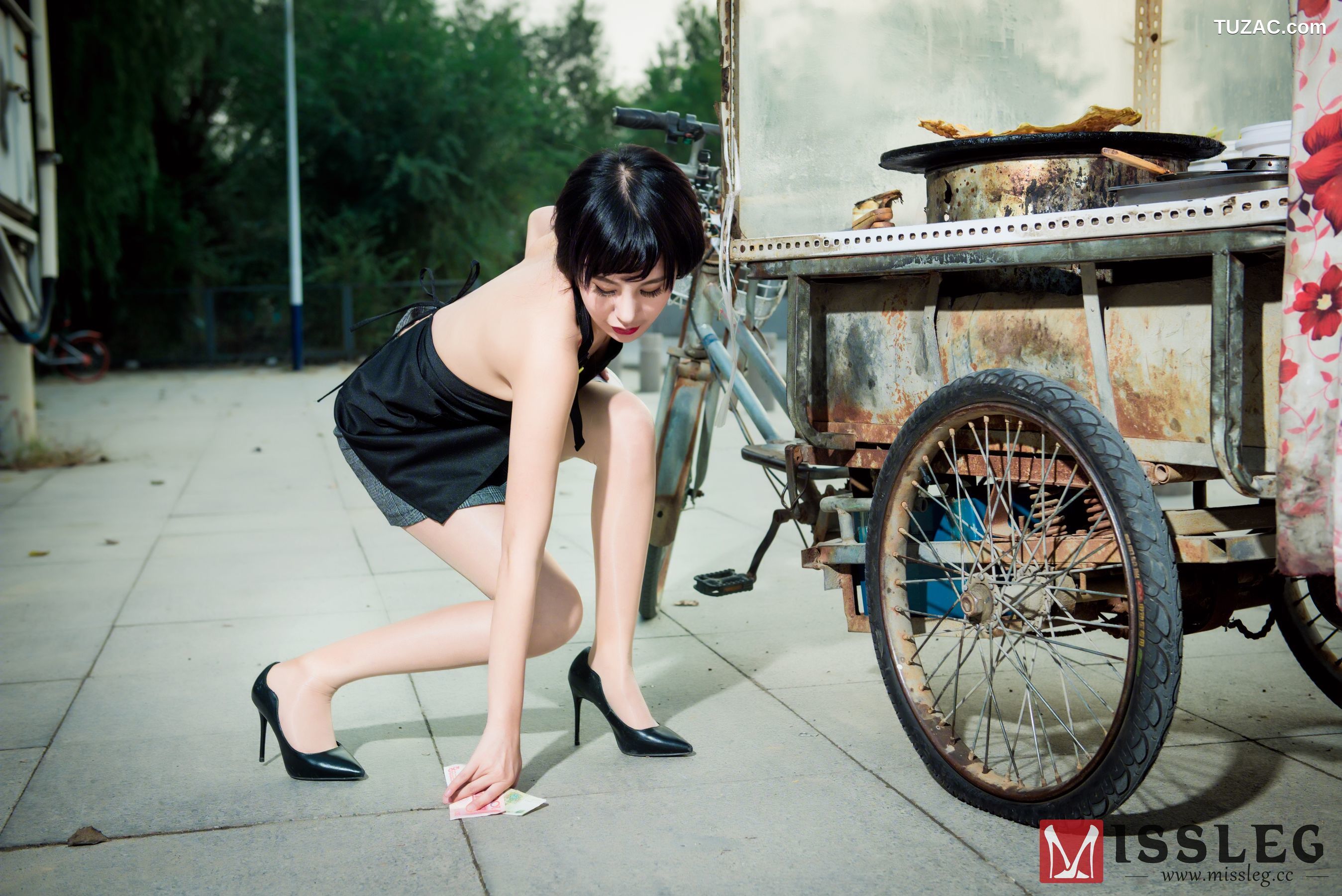 MissLeg蜜丝-V025-可可《出摊》