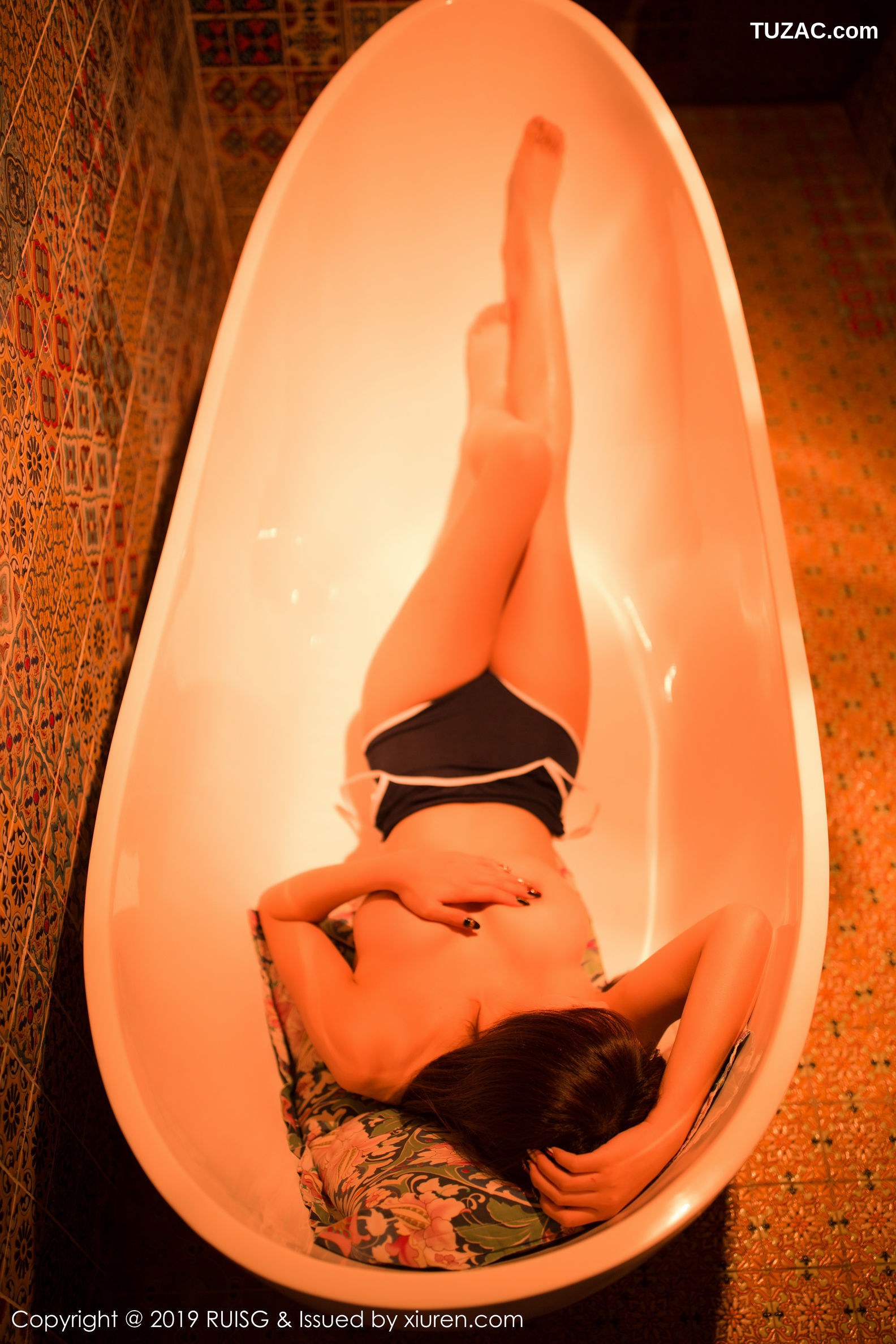 RuiSG瑞丝馆-067-圆圆daphne-娇柔清纯可人的软妹子