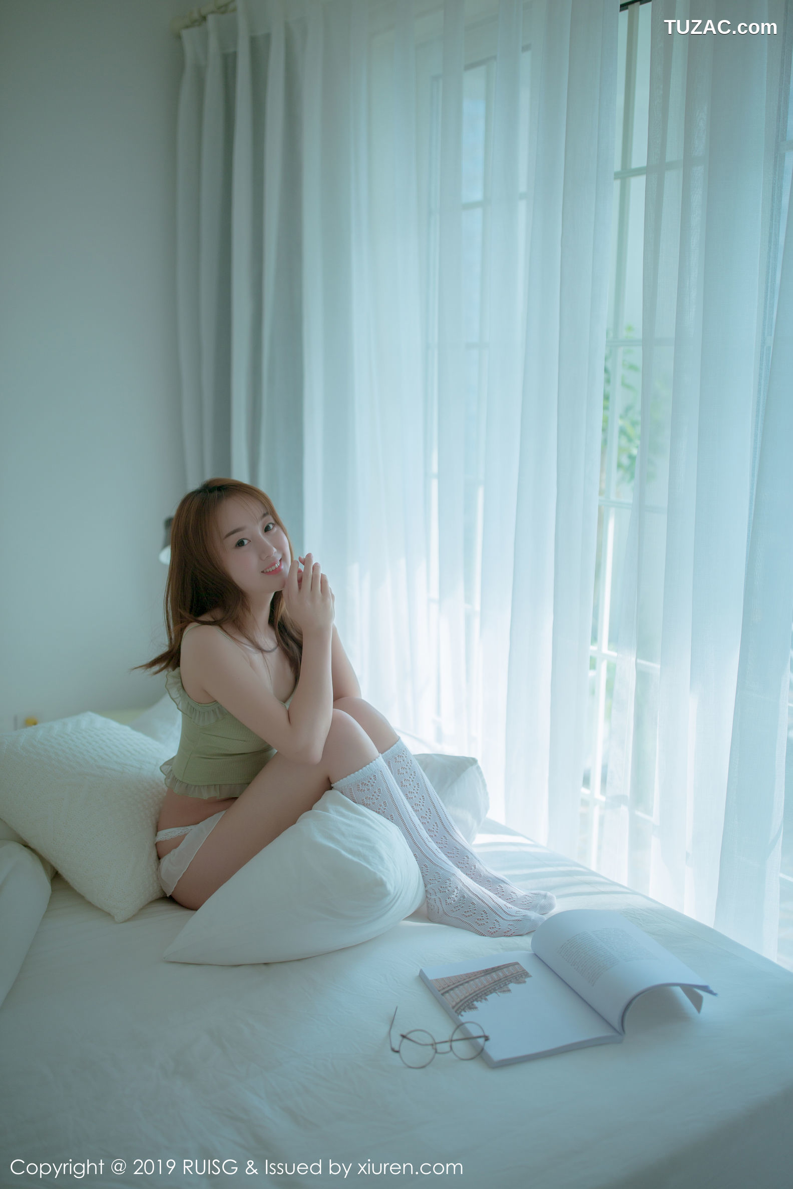 RuiSG瑞丝馆-080-风衣月lucy-肌肤跟身材都不错的妹子