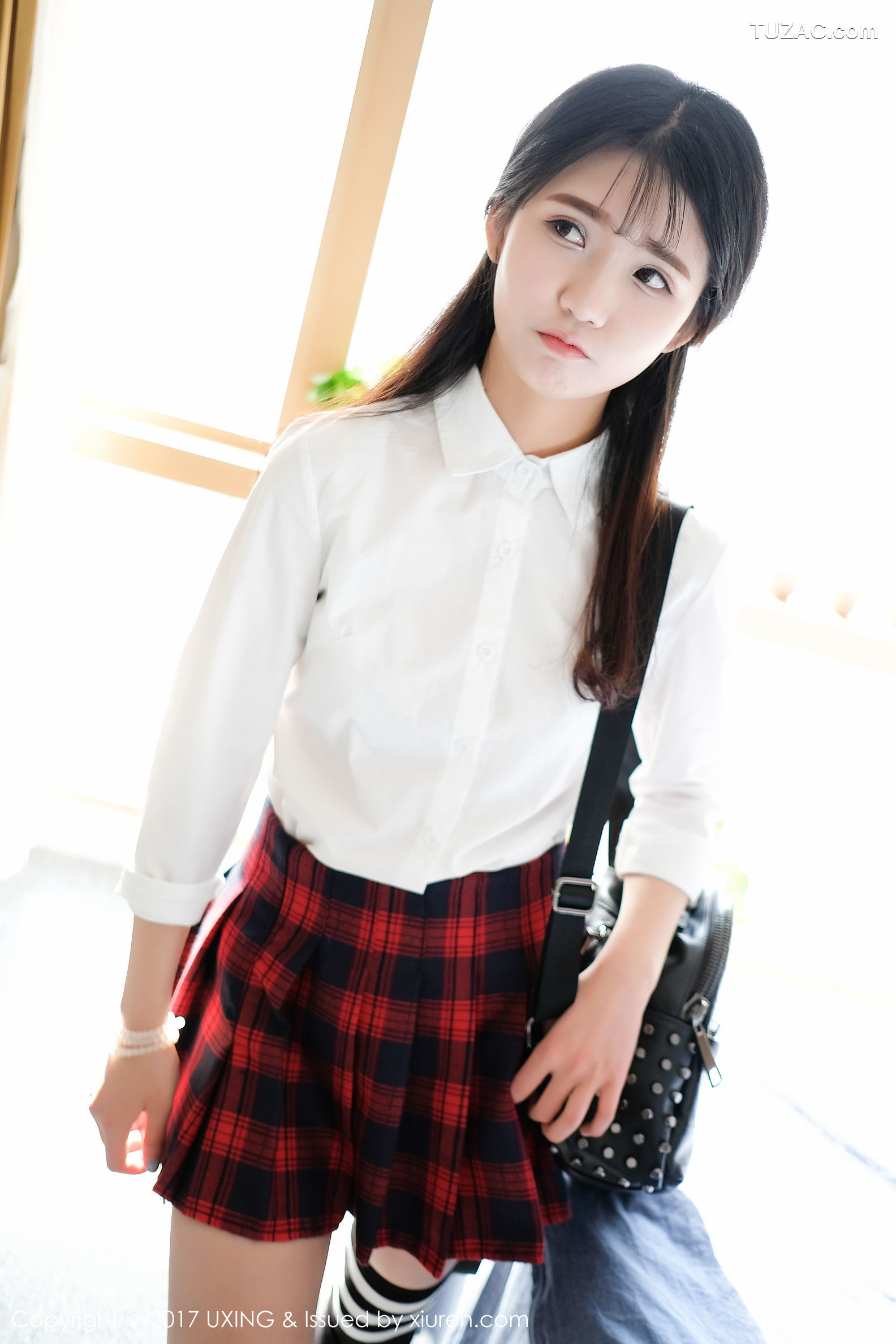 UXing优星馆-vol.046-可爱的小叶子-衬衫学生装-蕾丝内衣装扮