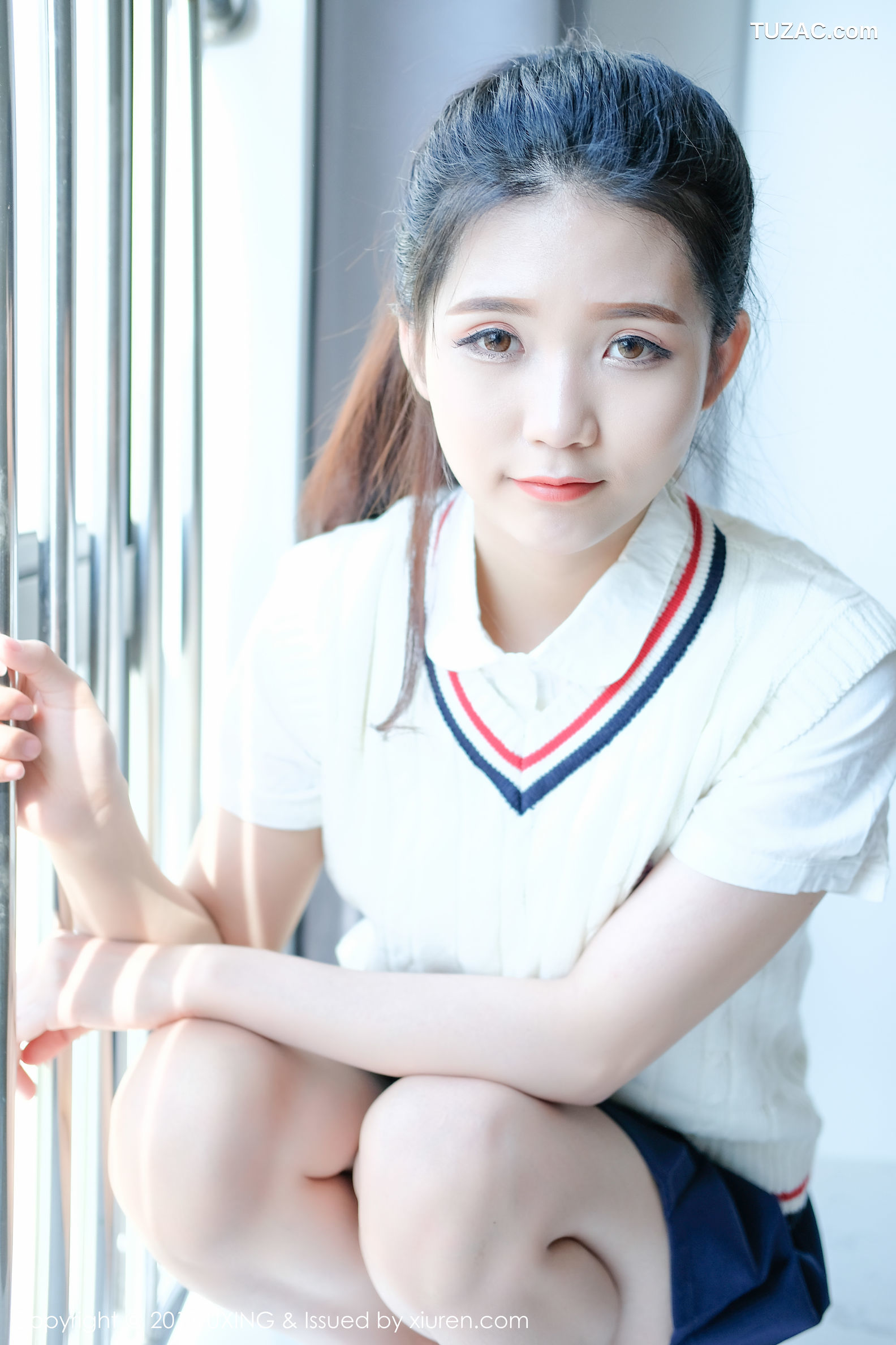 UXing优星馆-vol.056-可爱的小叶子-校服软妹