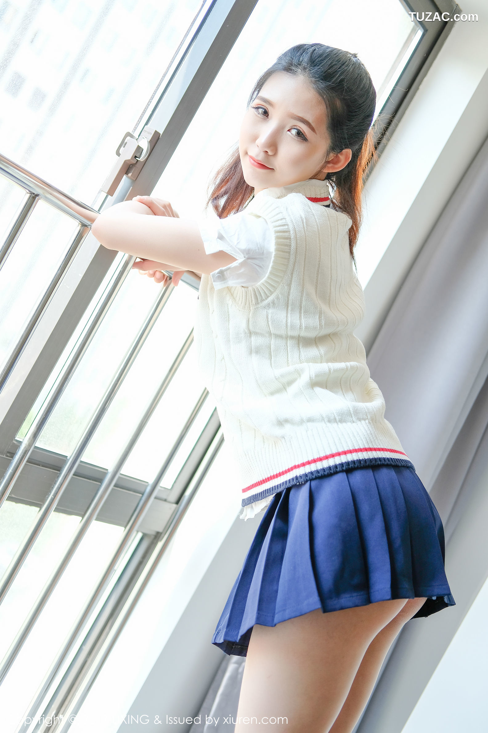 UXing优星馆-vol.056-可爱的小叶子-校服软妹