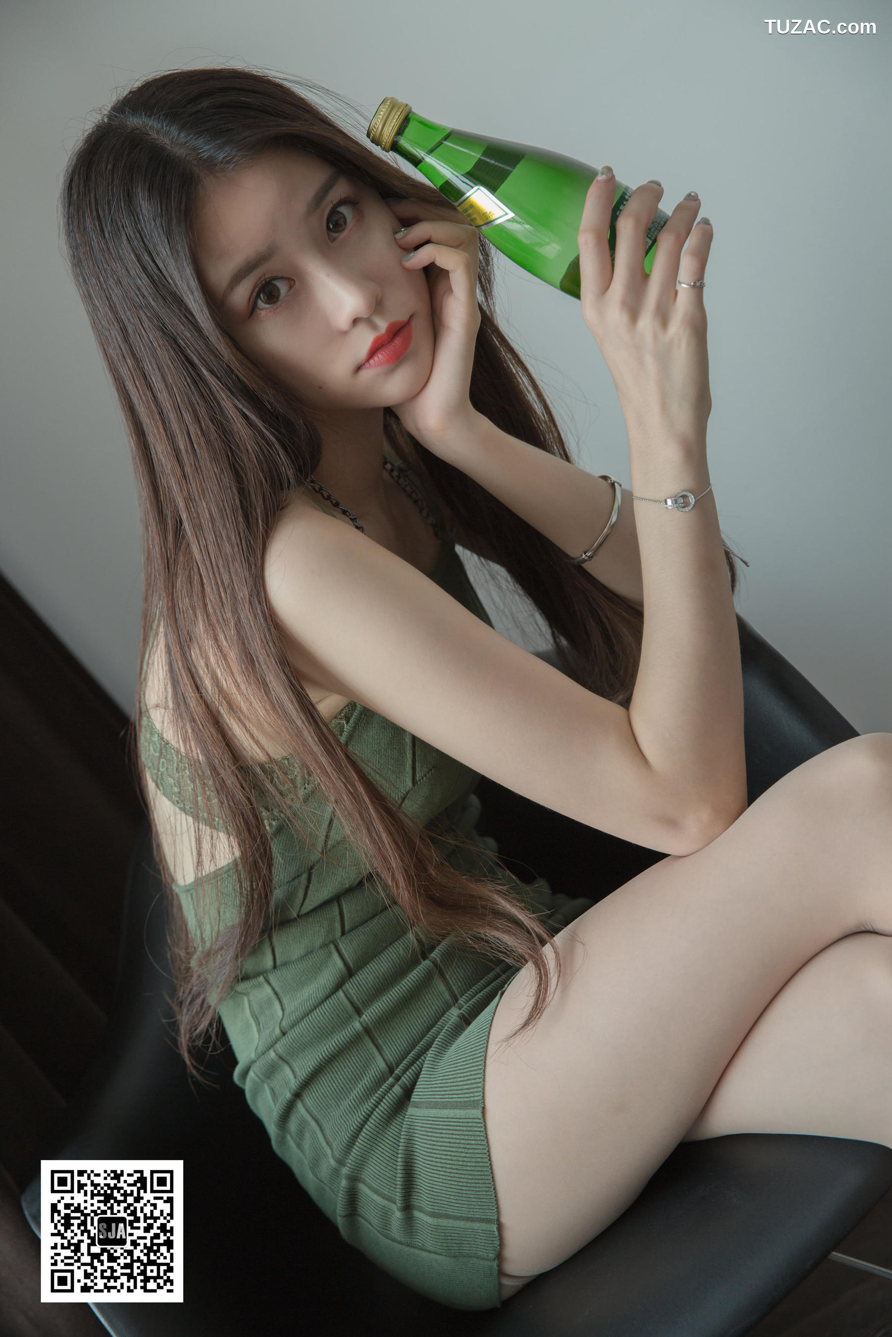 佳爷SJA-004-闺蜜视角《玉》